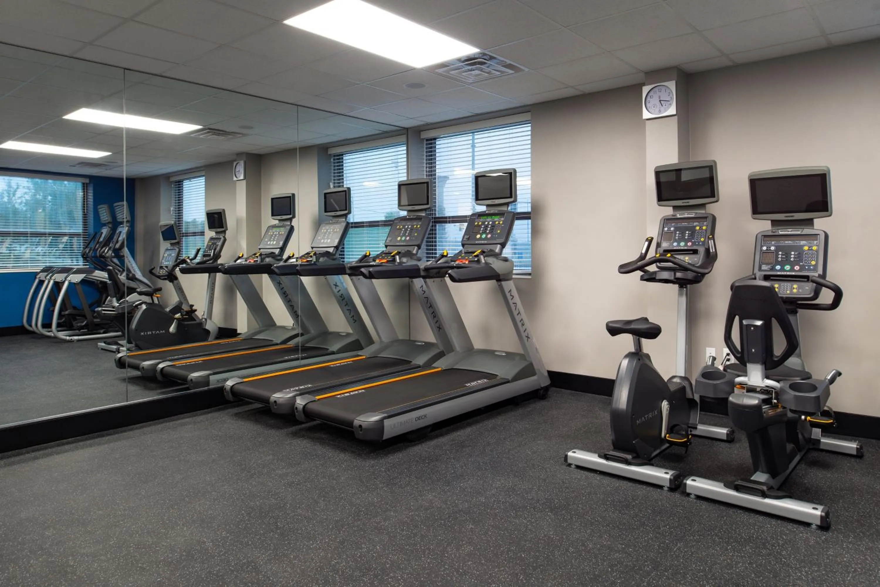 Fitness centre/facilities in Four Points by Sheraton Omaha Midtown