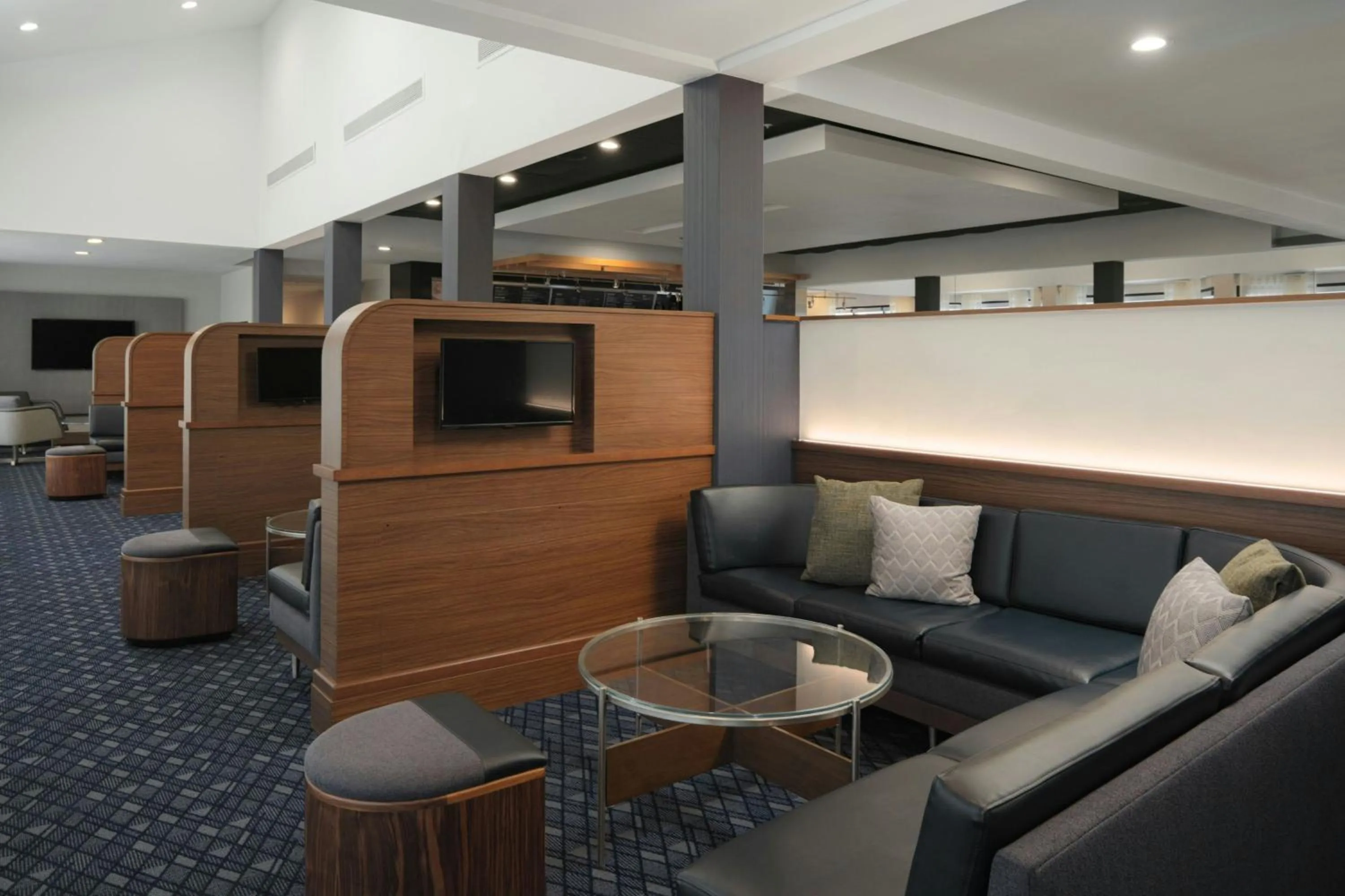 Lobby or reception in Courtyard by Marriott Louisville East