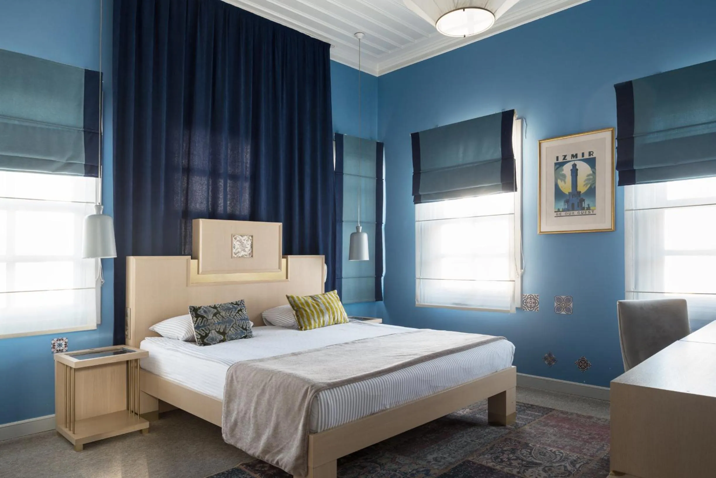 Bed in Delight Deluxe Hotel