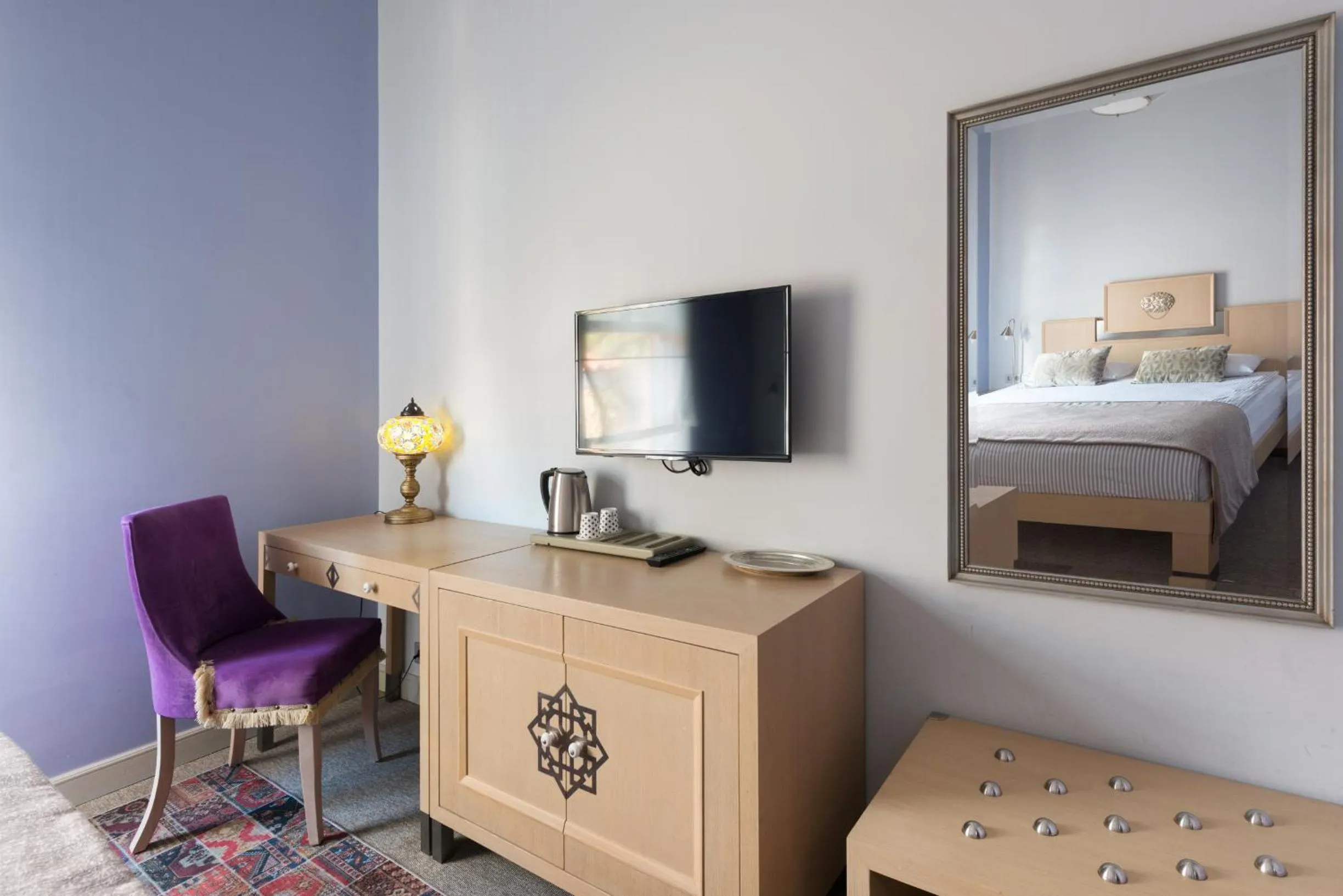 Bed in Delight Deluxe Hotel