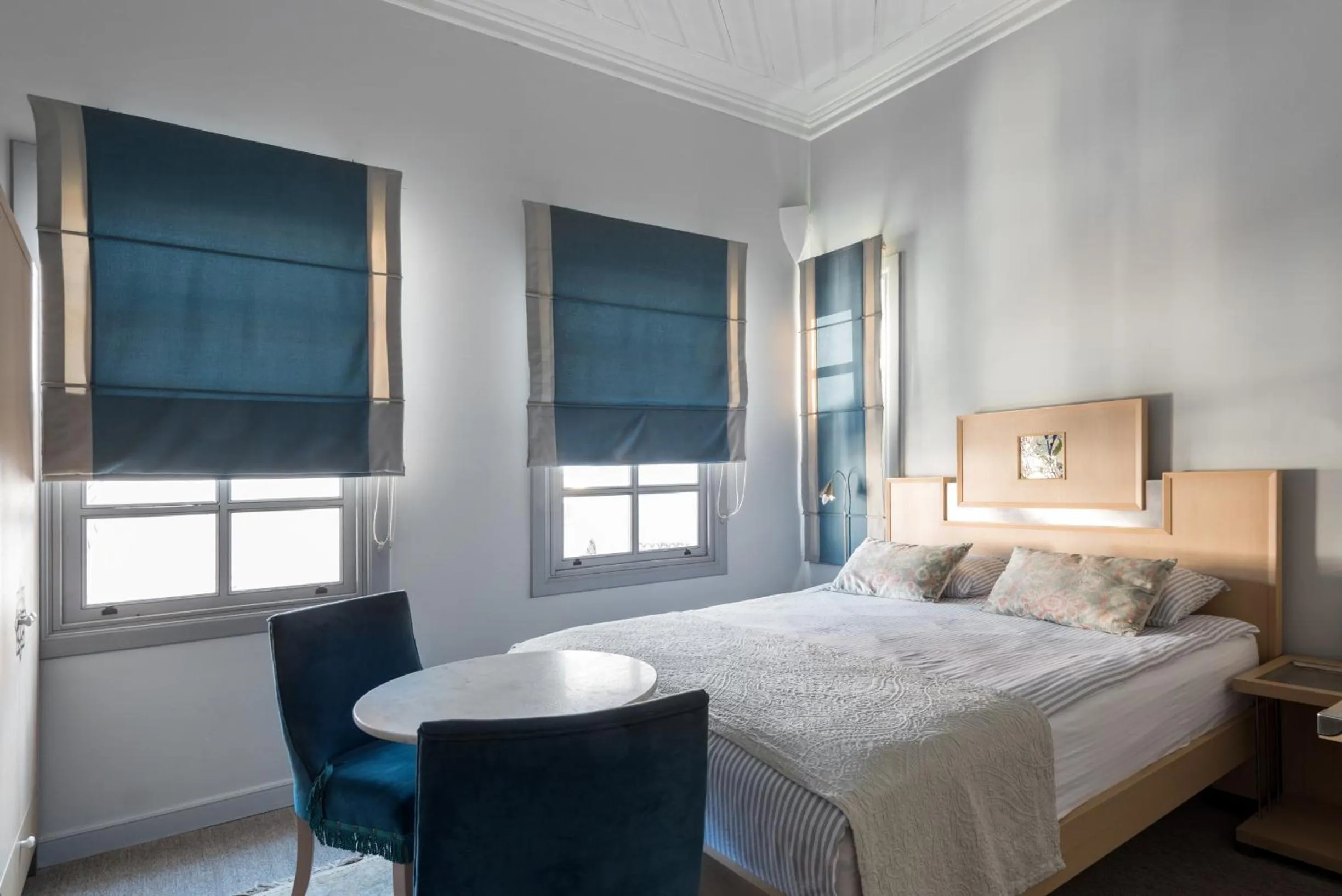 Bed in Delight Deluxe Hotel