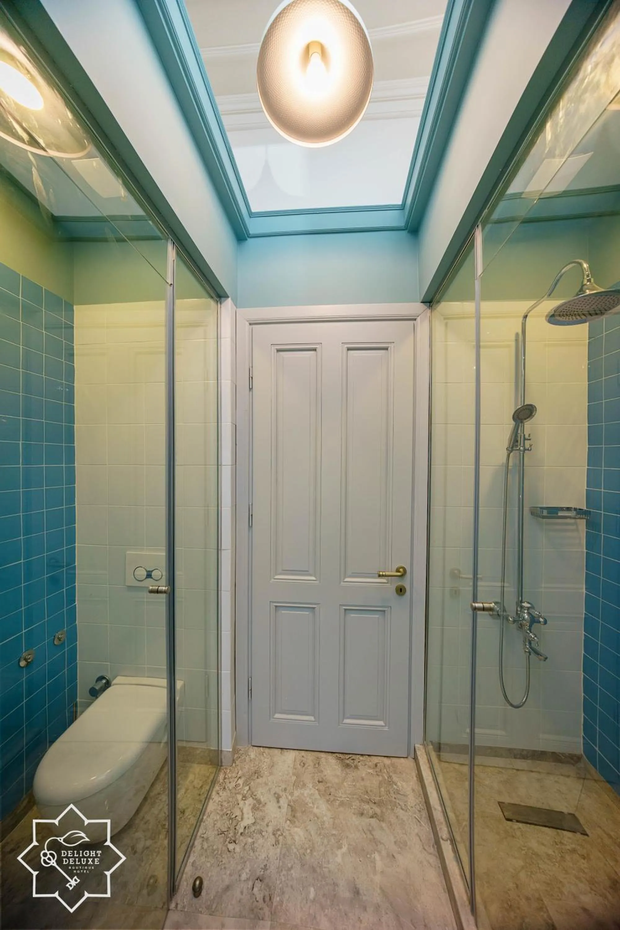 Bathroom in Delight Deluxe Hotel