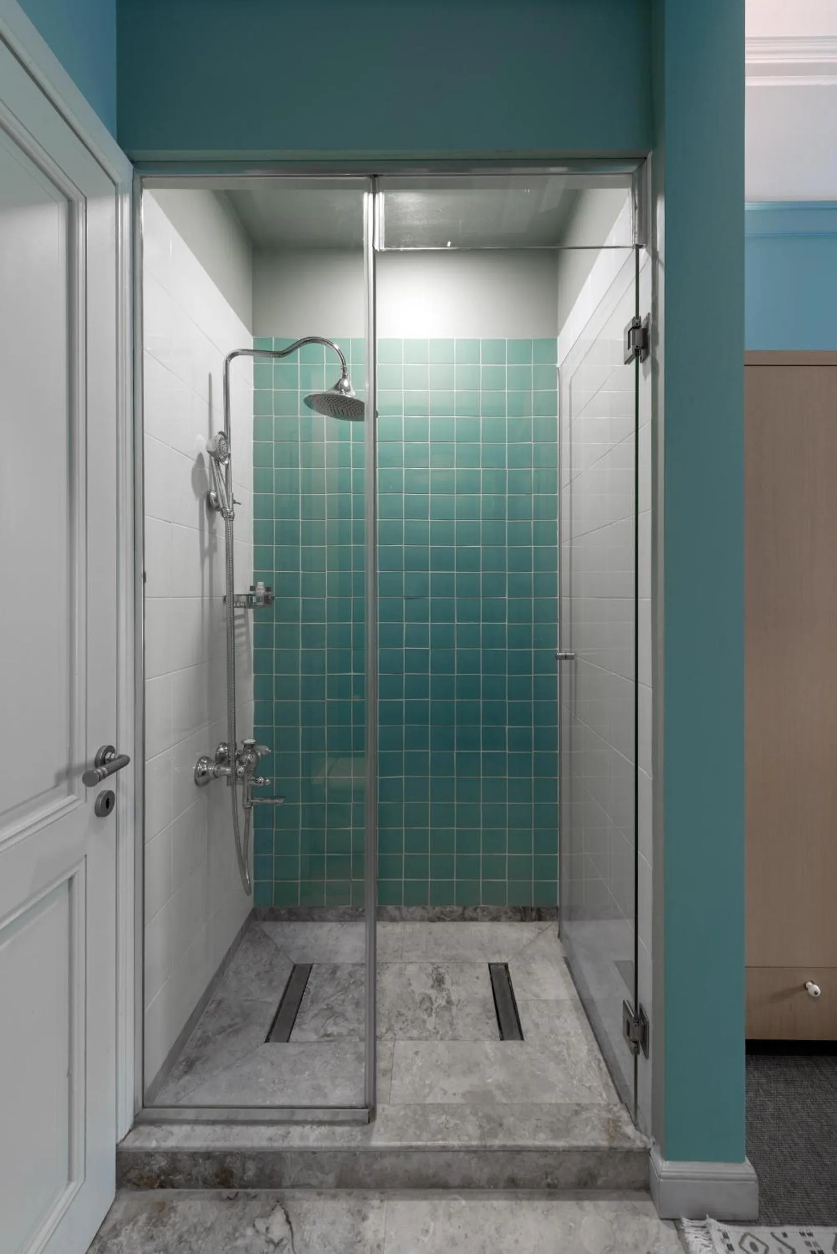 Delight Deluxe Hotel