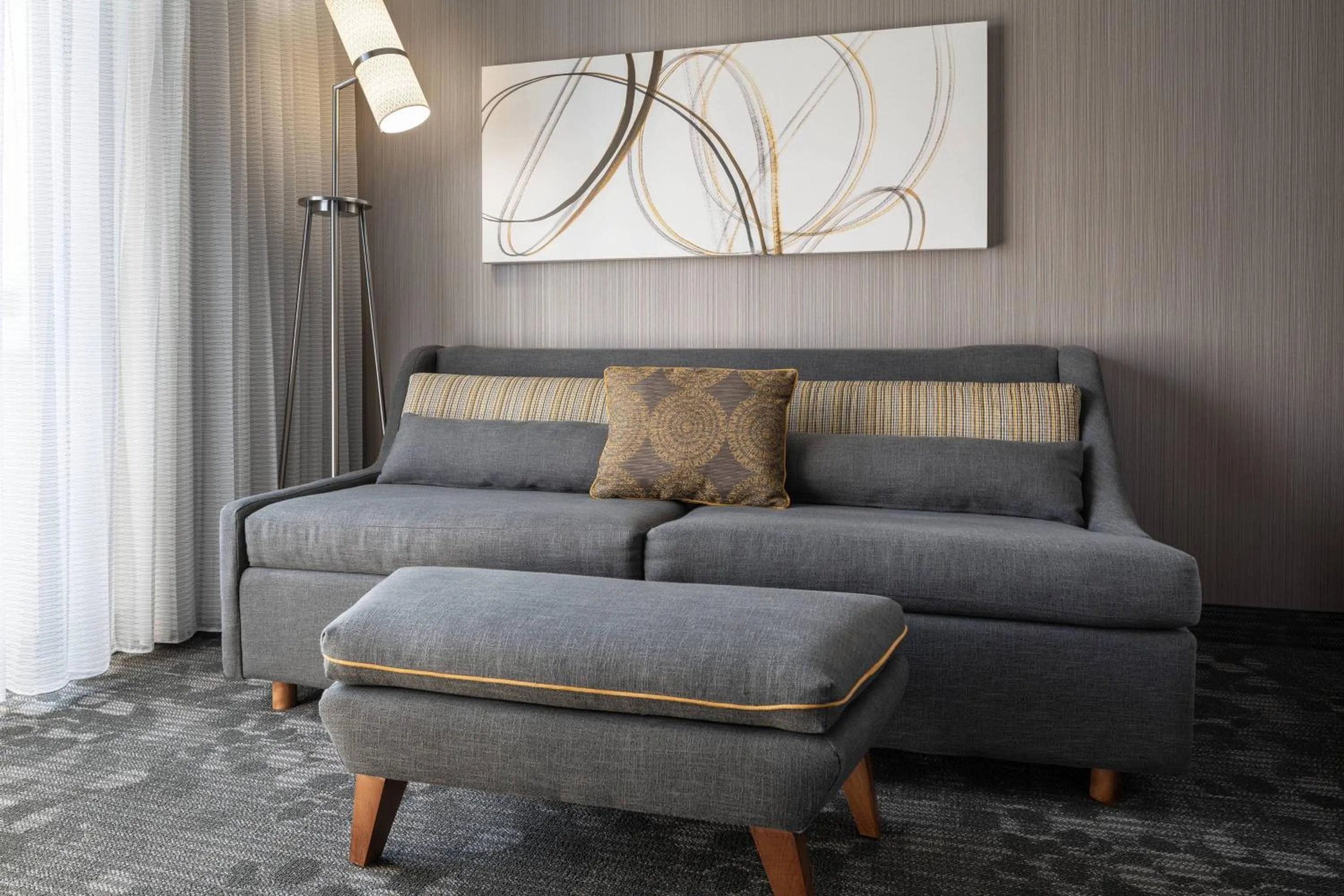 Photo of the whole room in Courtyard San Francisco Larkspur Landing/Marin County