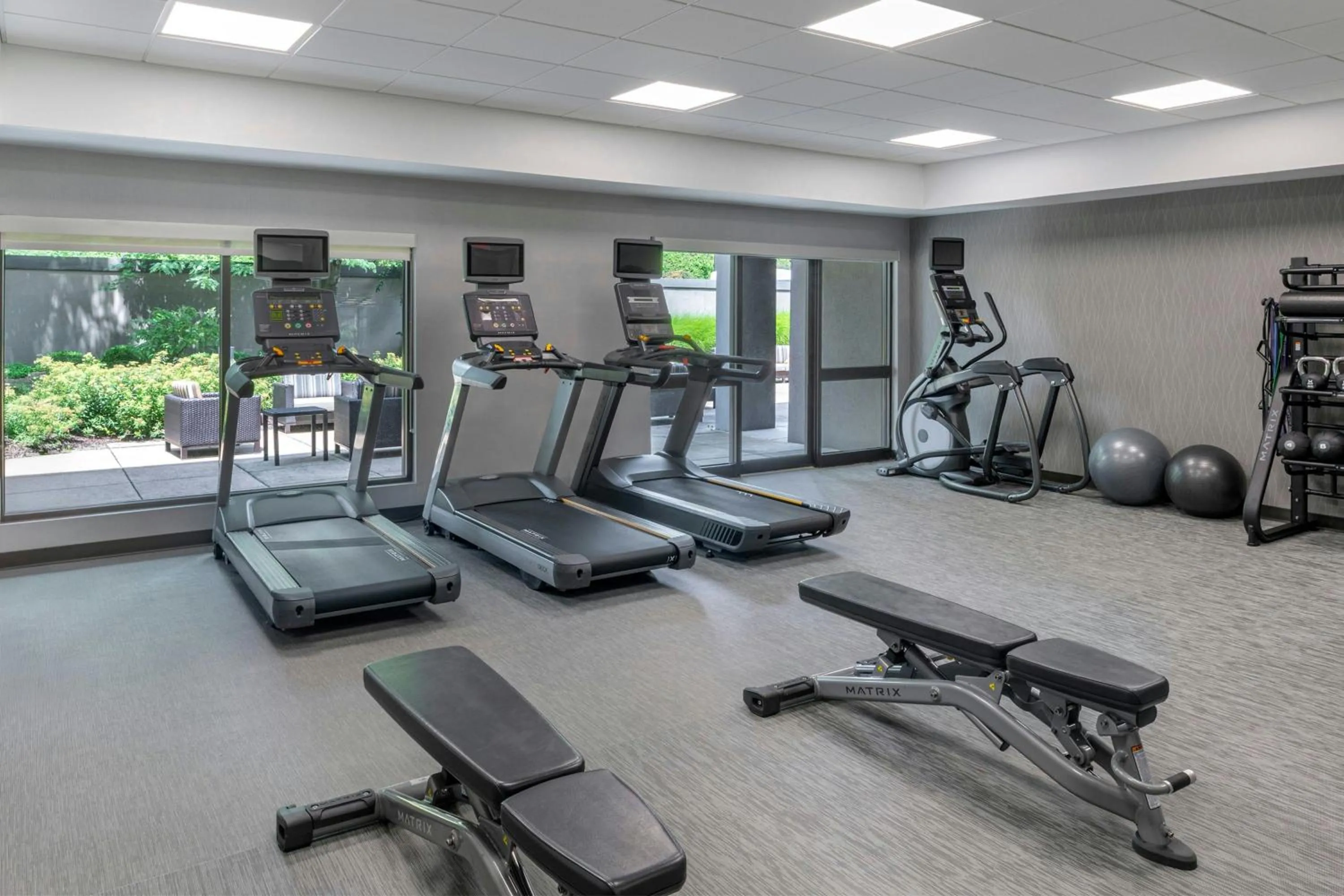 Fitness centre/facilities in Courtyard St. Louis Airport/Earth City