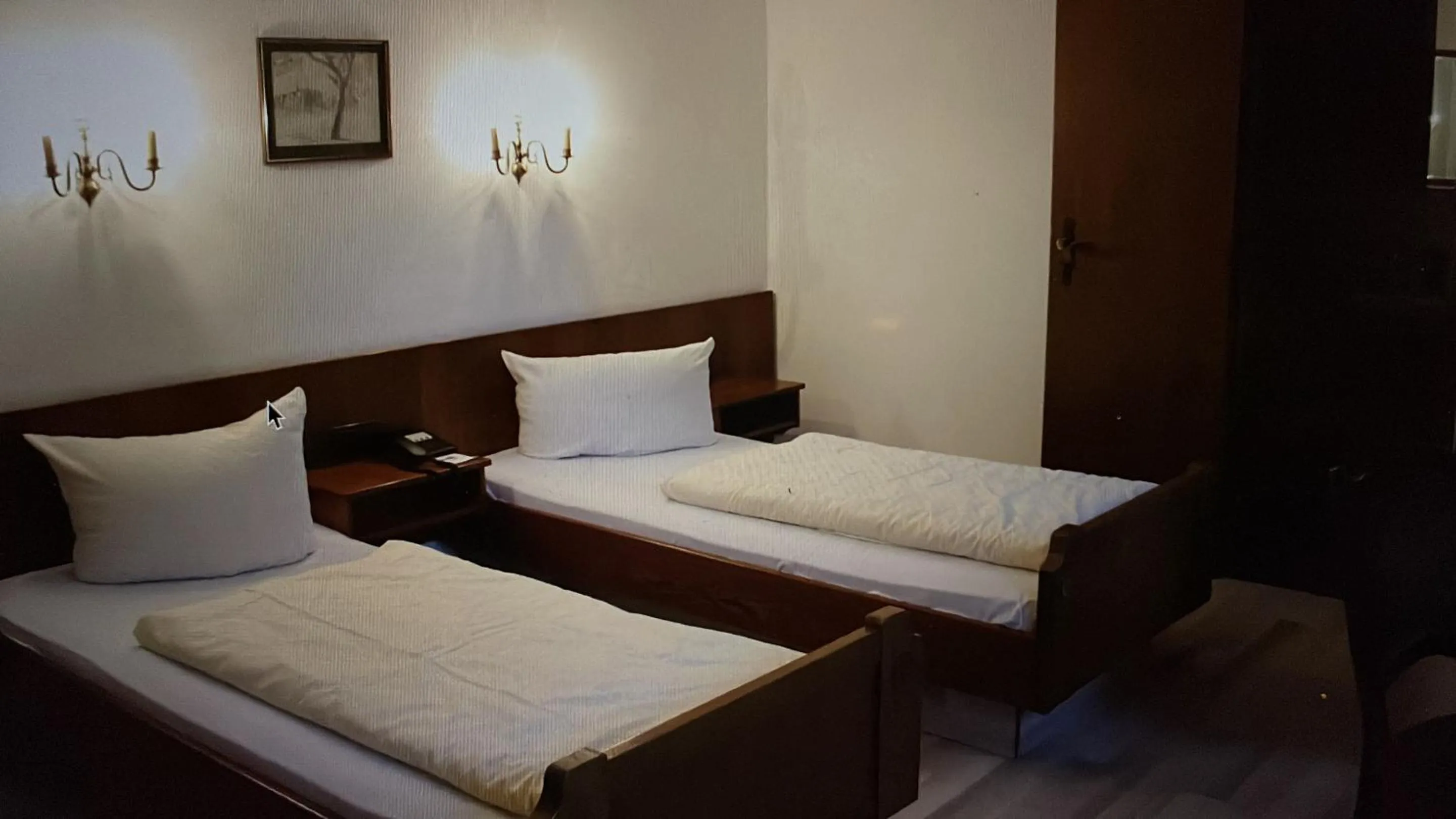 Bedroom, Bed in Landhotel Sickinger Hof