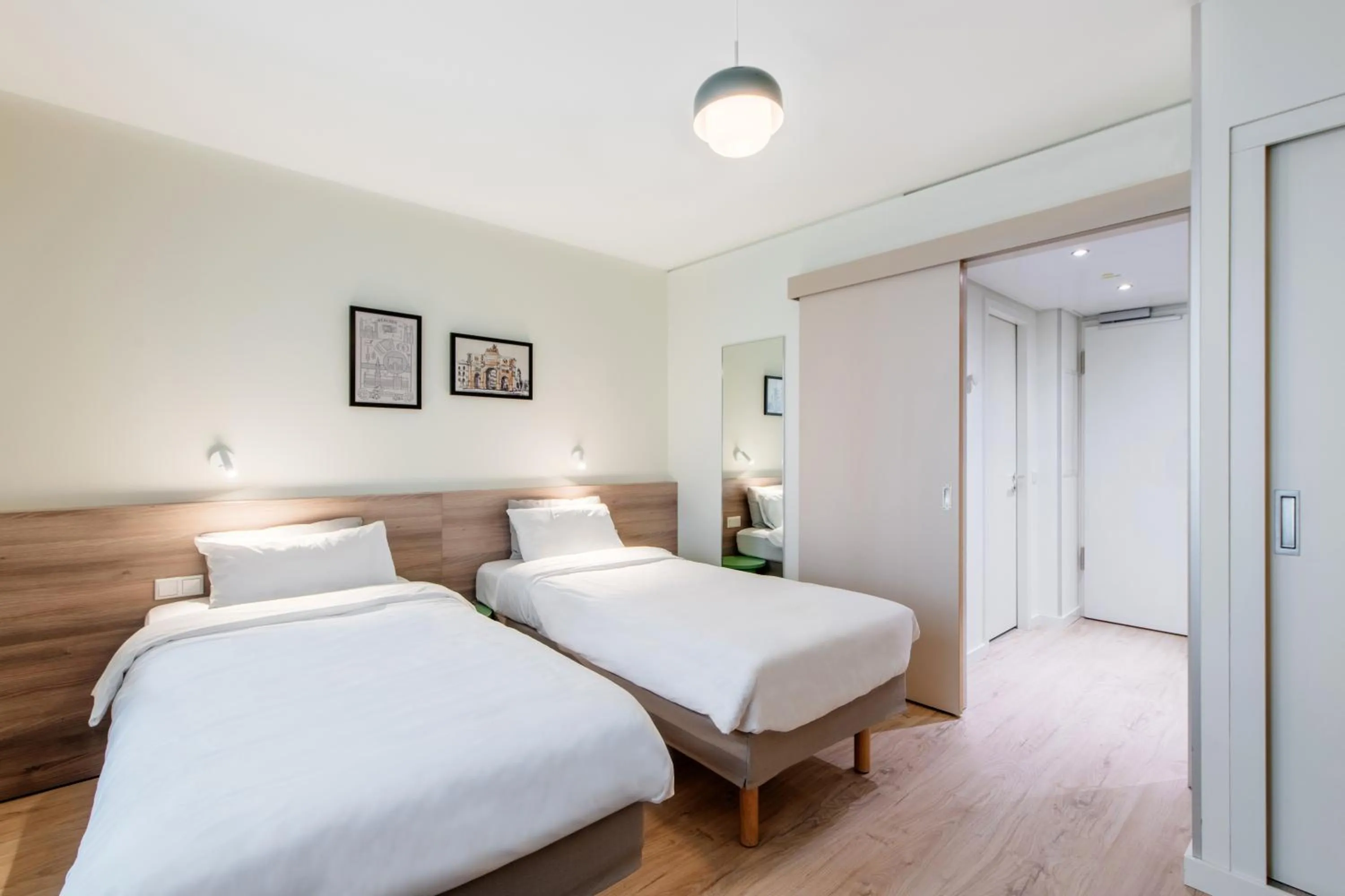 Bedroom, Bed in Aparthotel Adagio Muenchen City