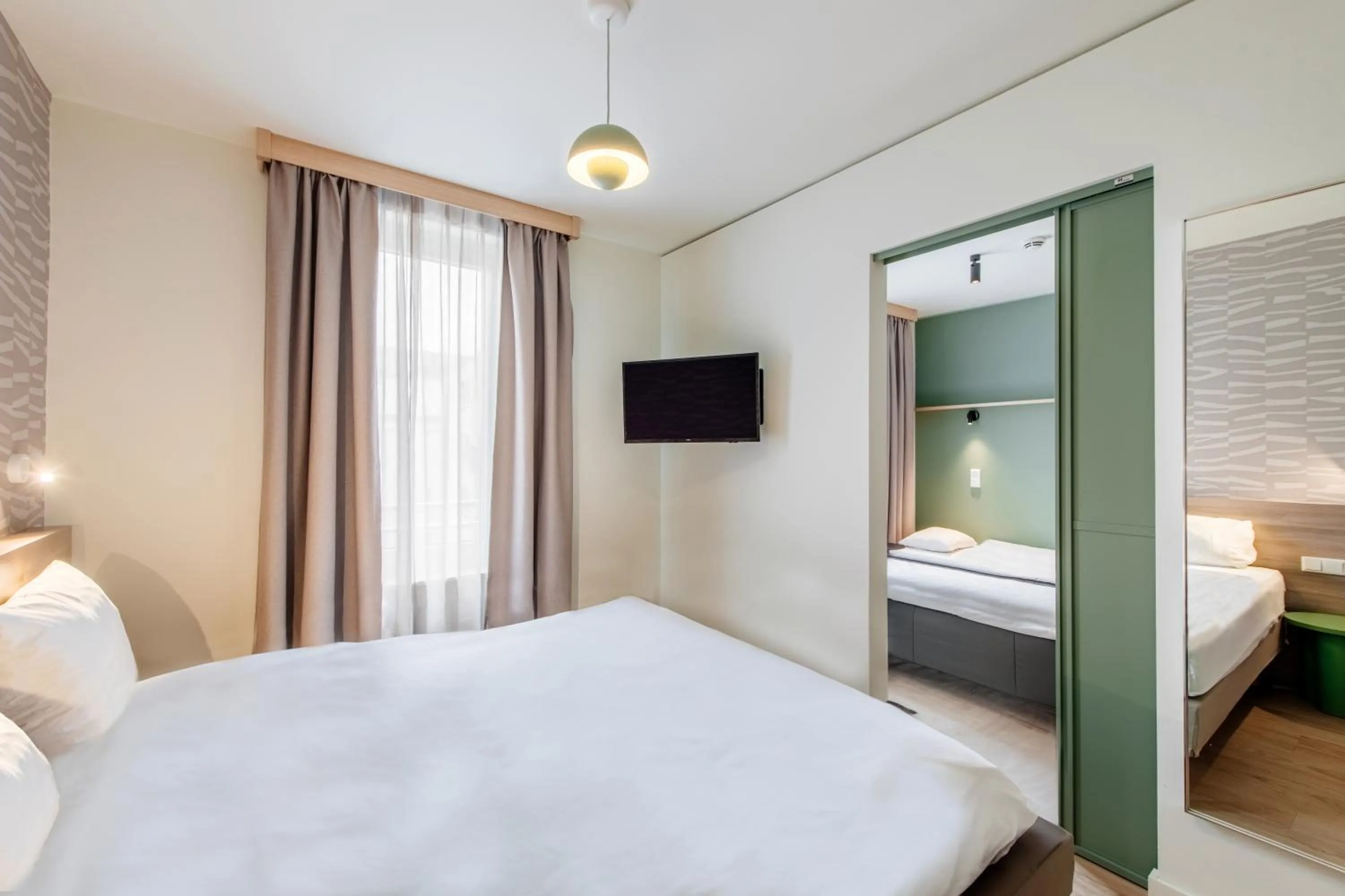 Bed in Aparthotel Adagio Muenchen City