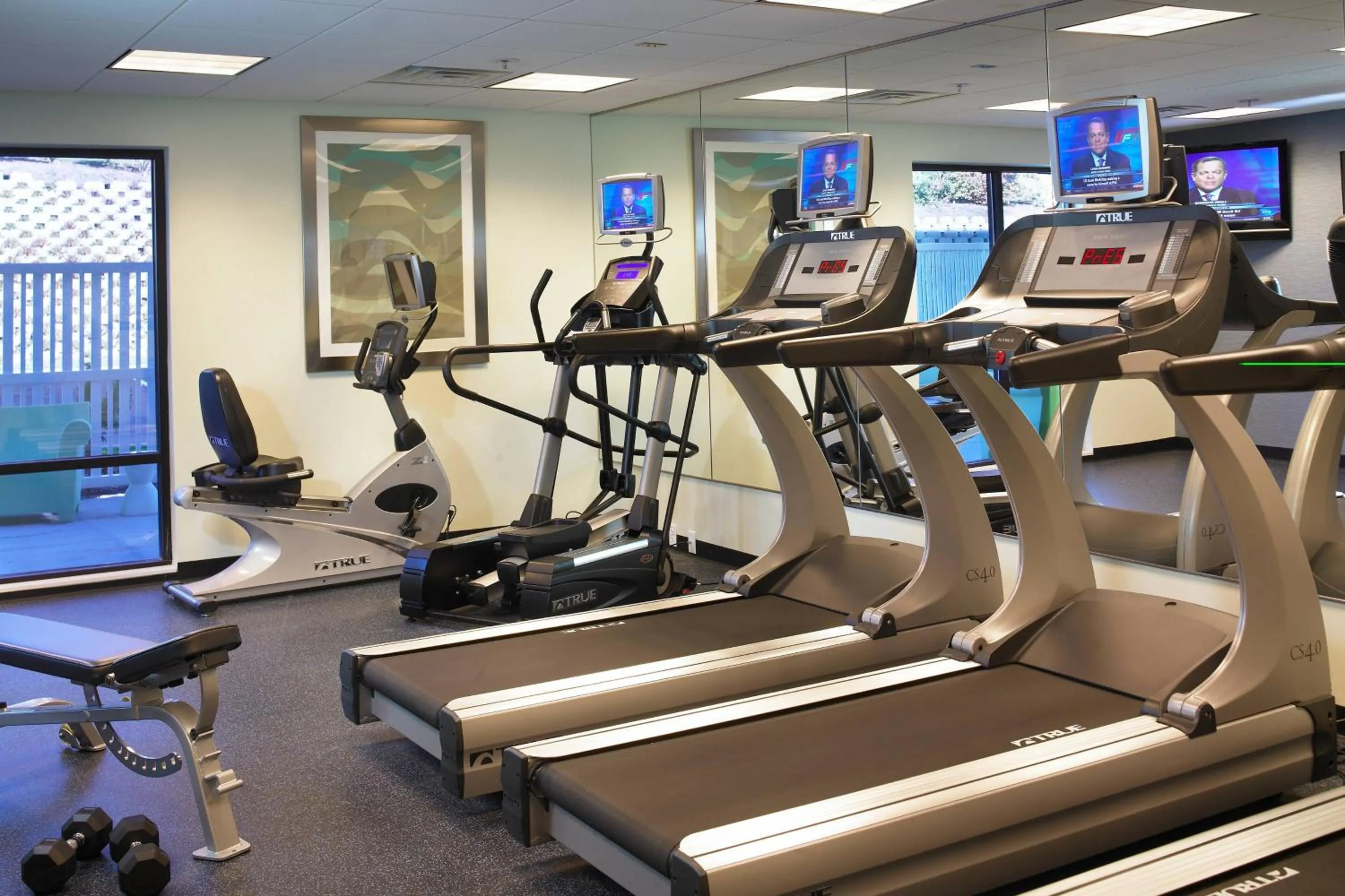 Fitness centre/facilities in SpringHill Suites St. Louis Airport/Earth City