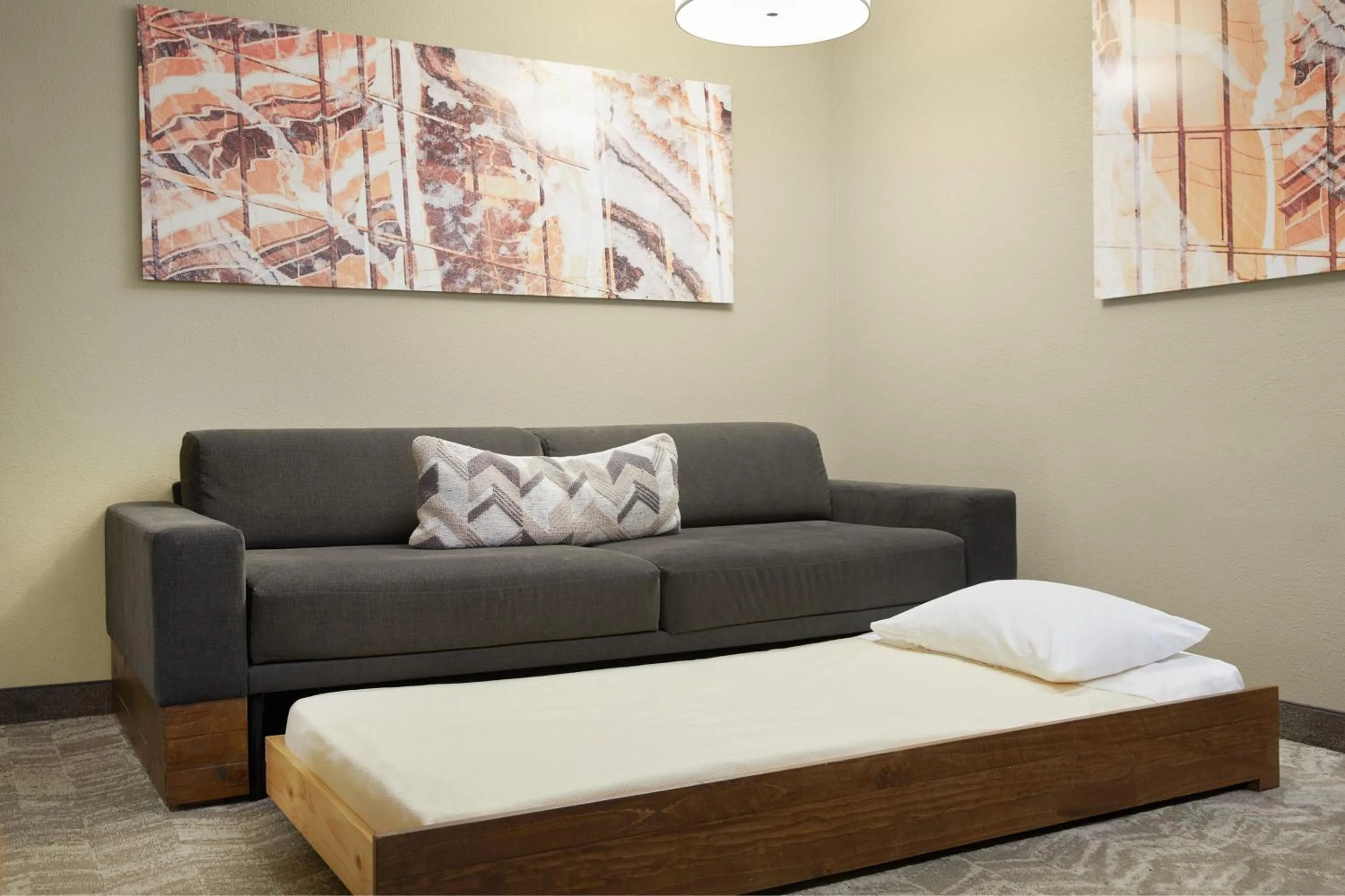 Bedroom in SpringHill Suites St. Louis Airport/Earth City