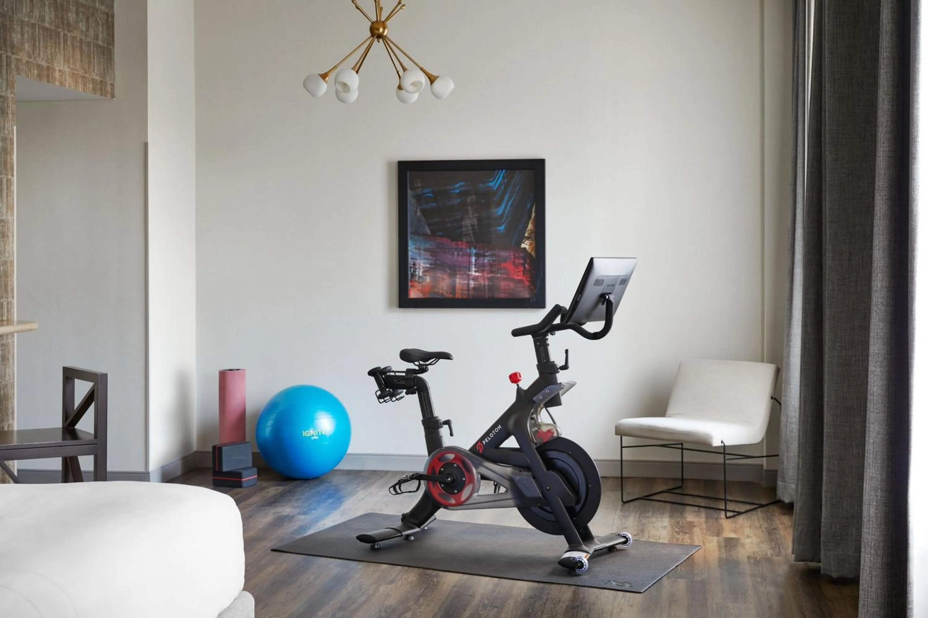 Photo of the whole room in Marriott St. Louis Grand