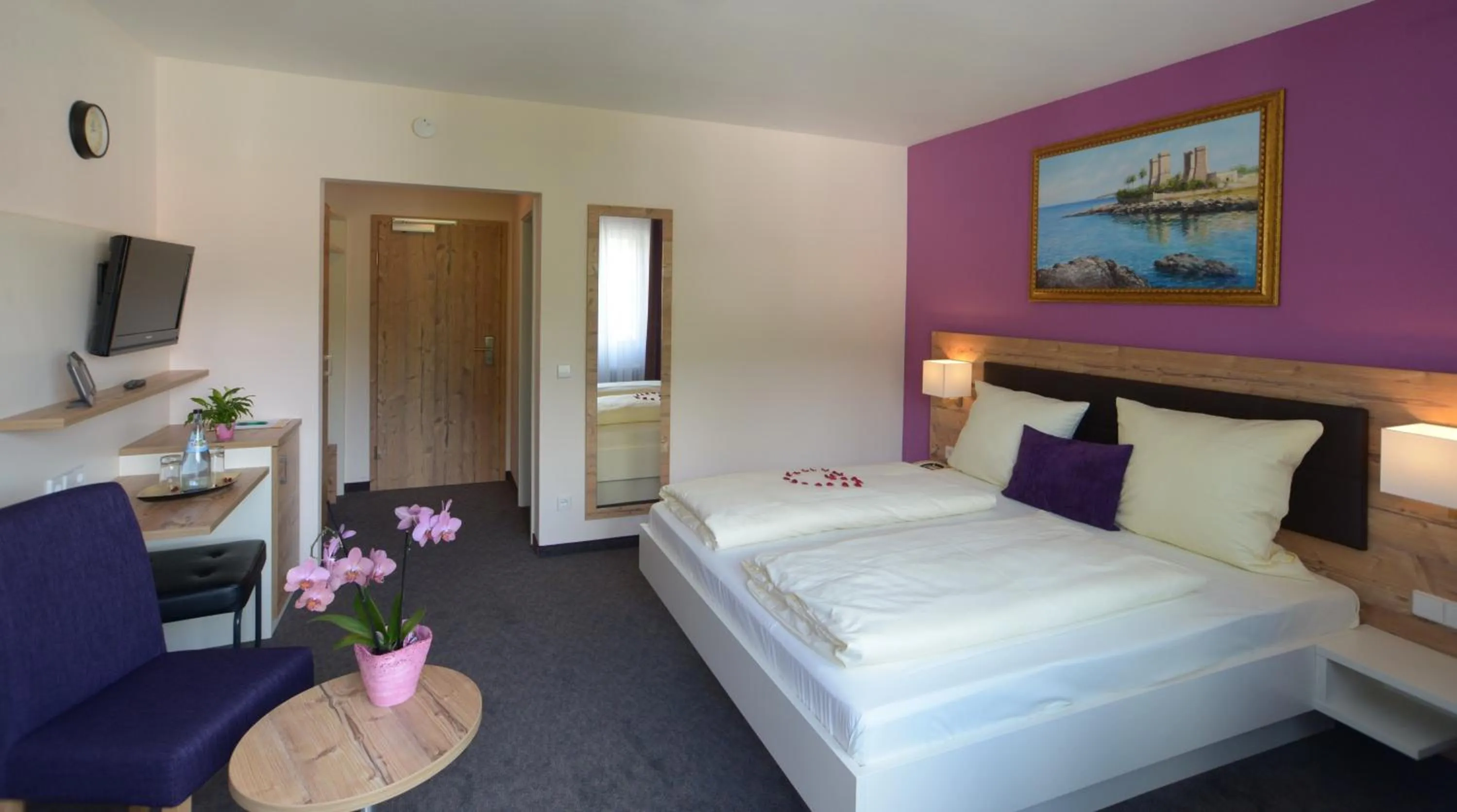 Bedroom in Schwarzwaldhotel Sonne