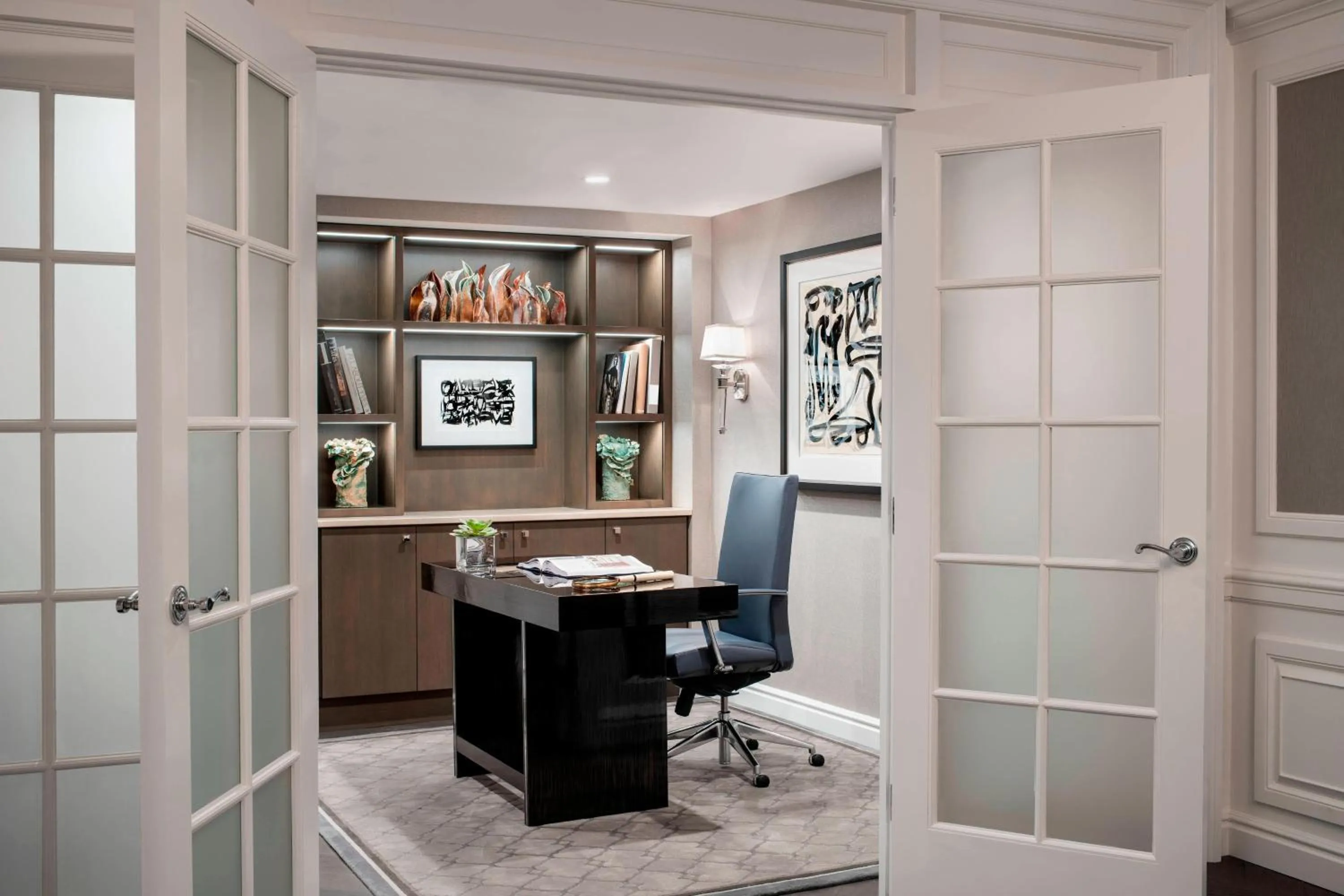 Bedroom in The Ritz-Carlton, St. Louis