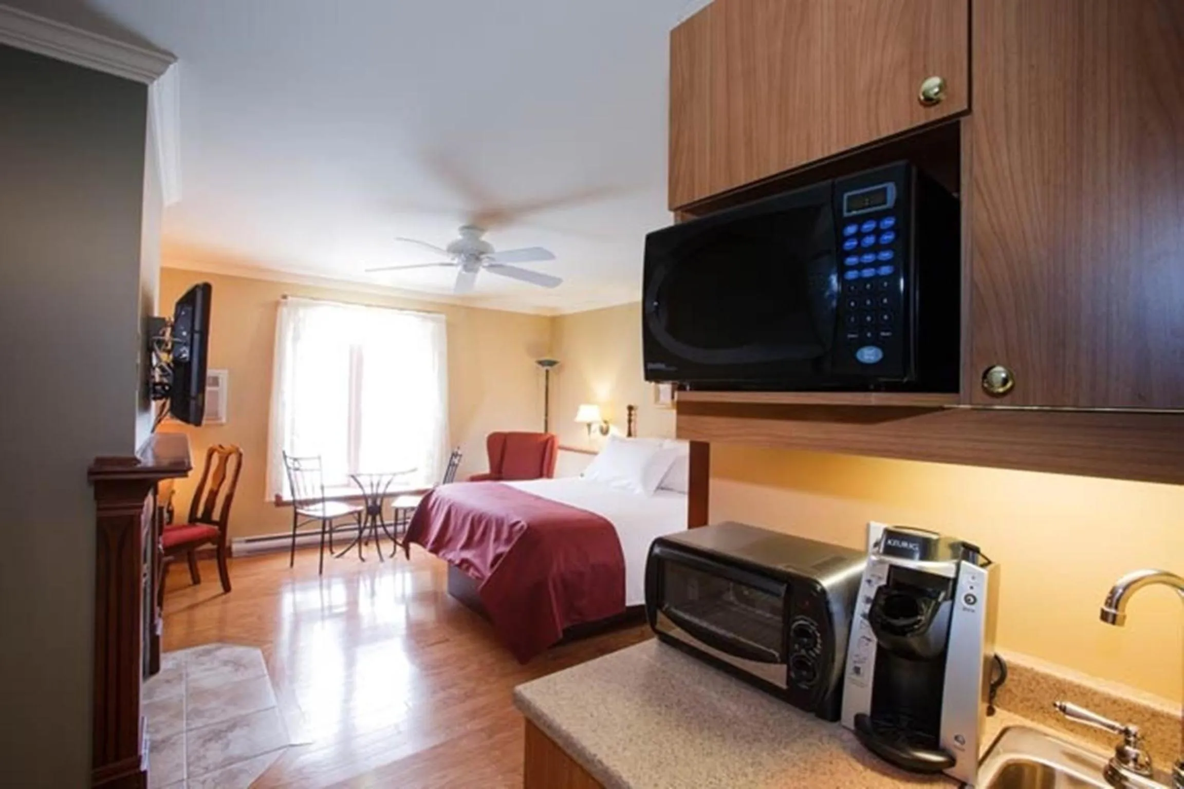 Day, Bed in Relais St-Denis