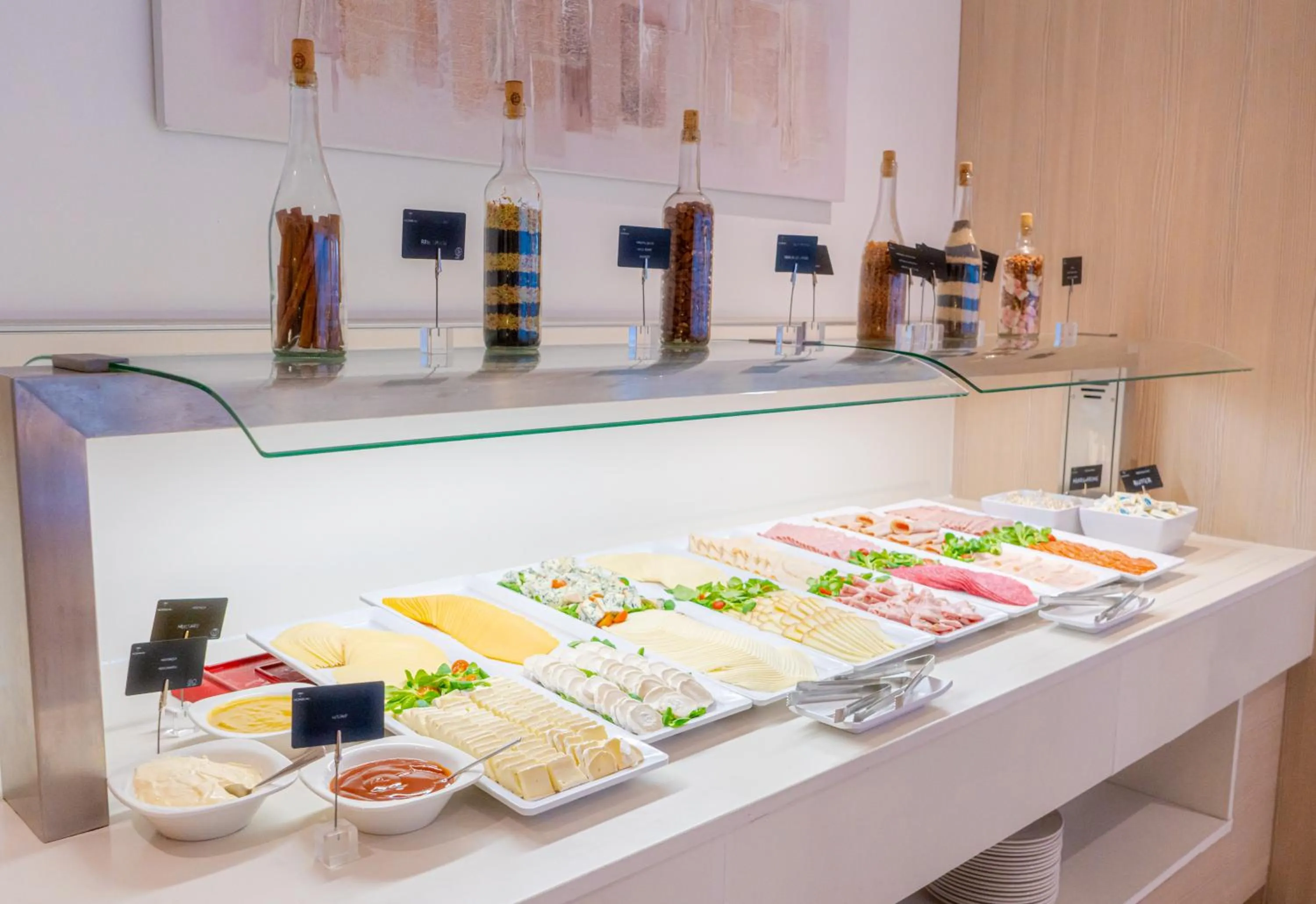 Buffet breakfast in Monsuau Cala D'Or Hotel 4 Sup - Adults Only