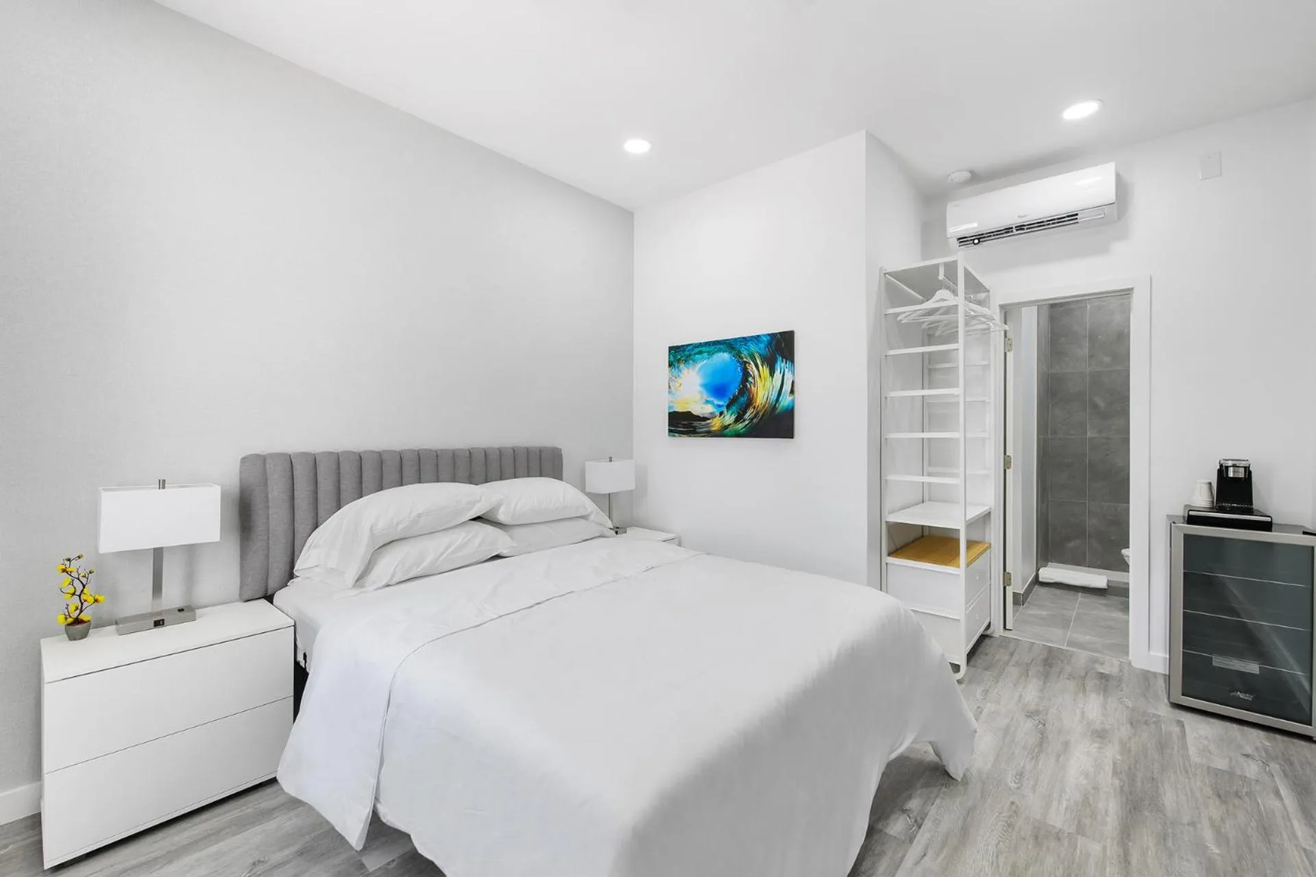 Bed in The Hotel Deauville