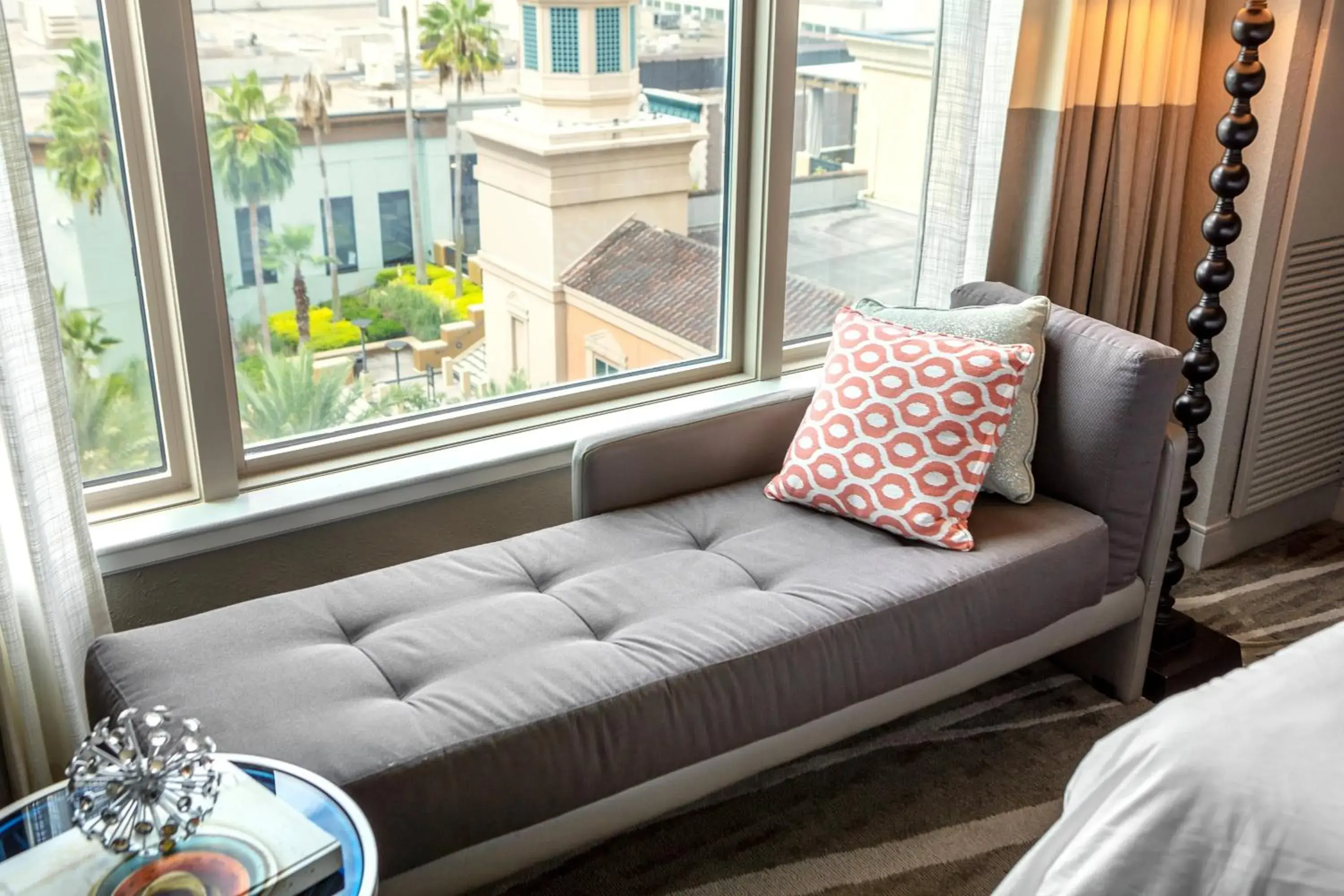 Executive Larger Guest Room with Two Queen Beds and Club Lounge in Renaissance Tampa International Plaza Hotel Executive Larger Guest Room with Two Queen Beds and Club Lounge in Renaissance Tampa International Plaza Hotel
