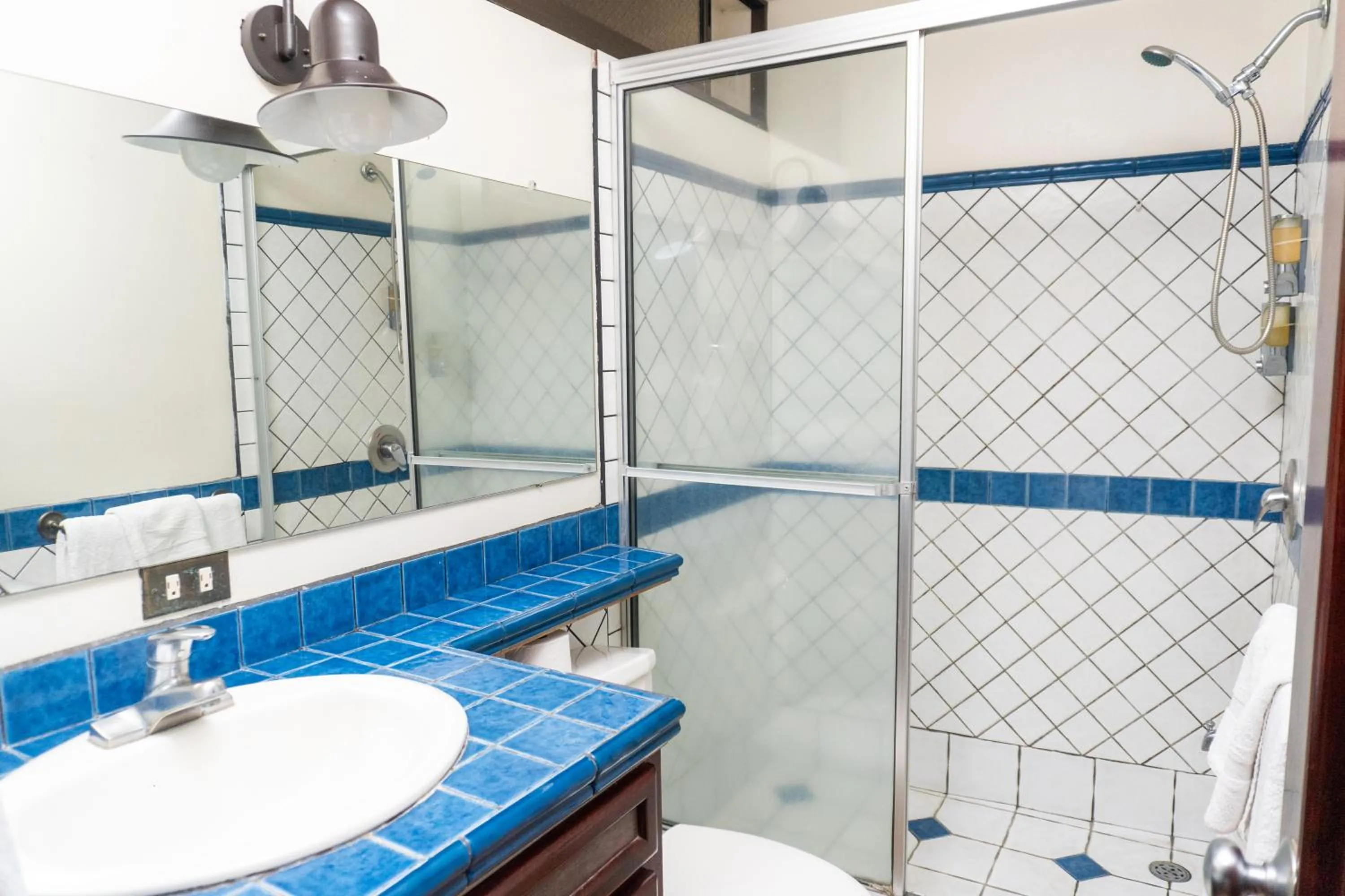 Bathroom in Oro Apart Hotel