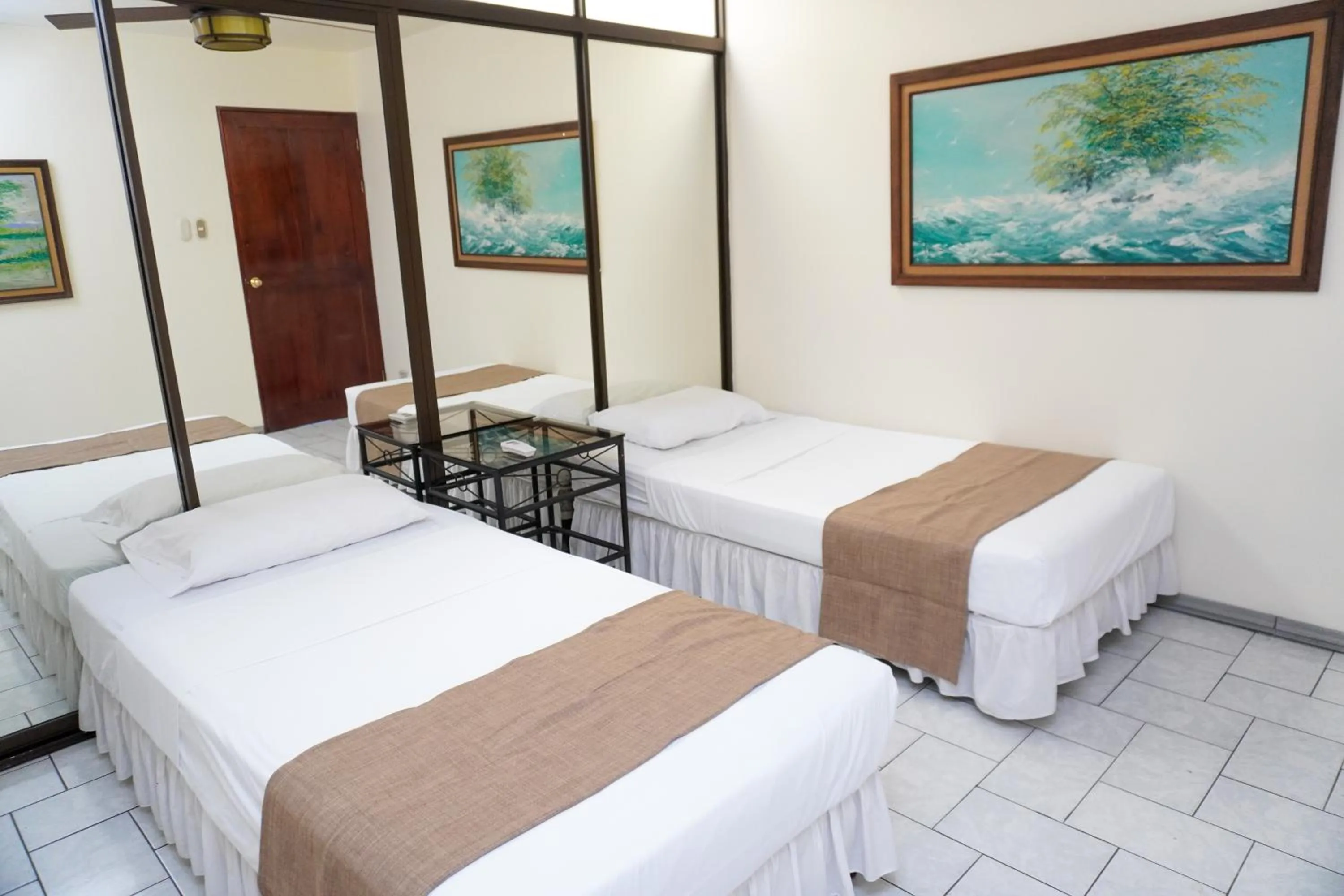 Photo of the whole room, Bed in Oro Apart Hotel