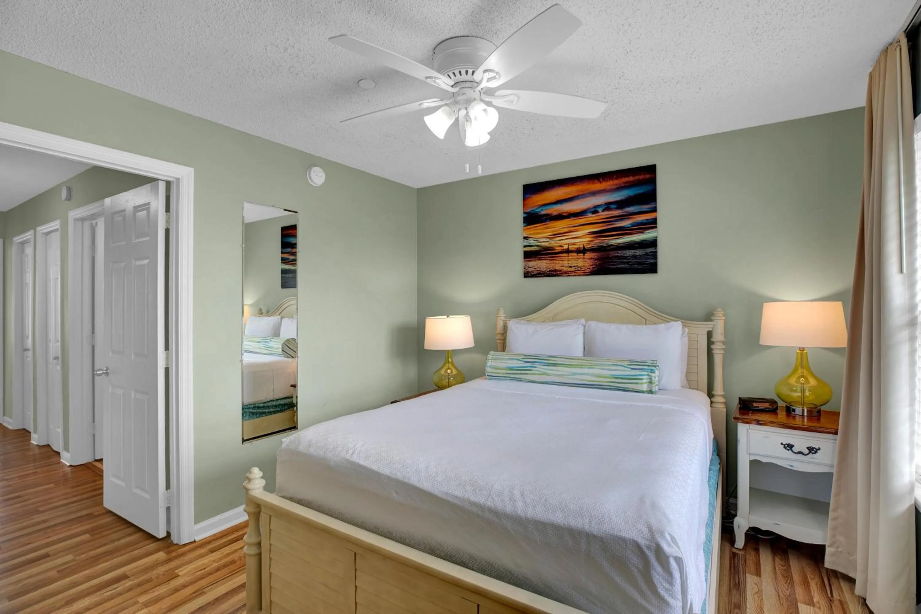 Bedroom, Bed in Coconut Mallory Resort and Marina