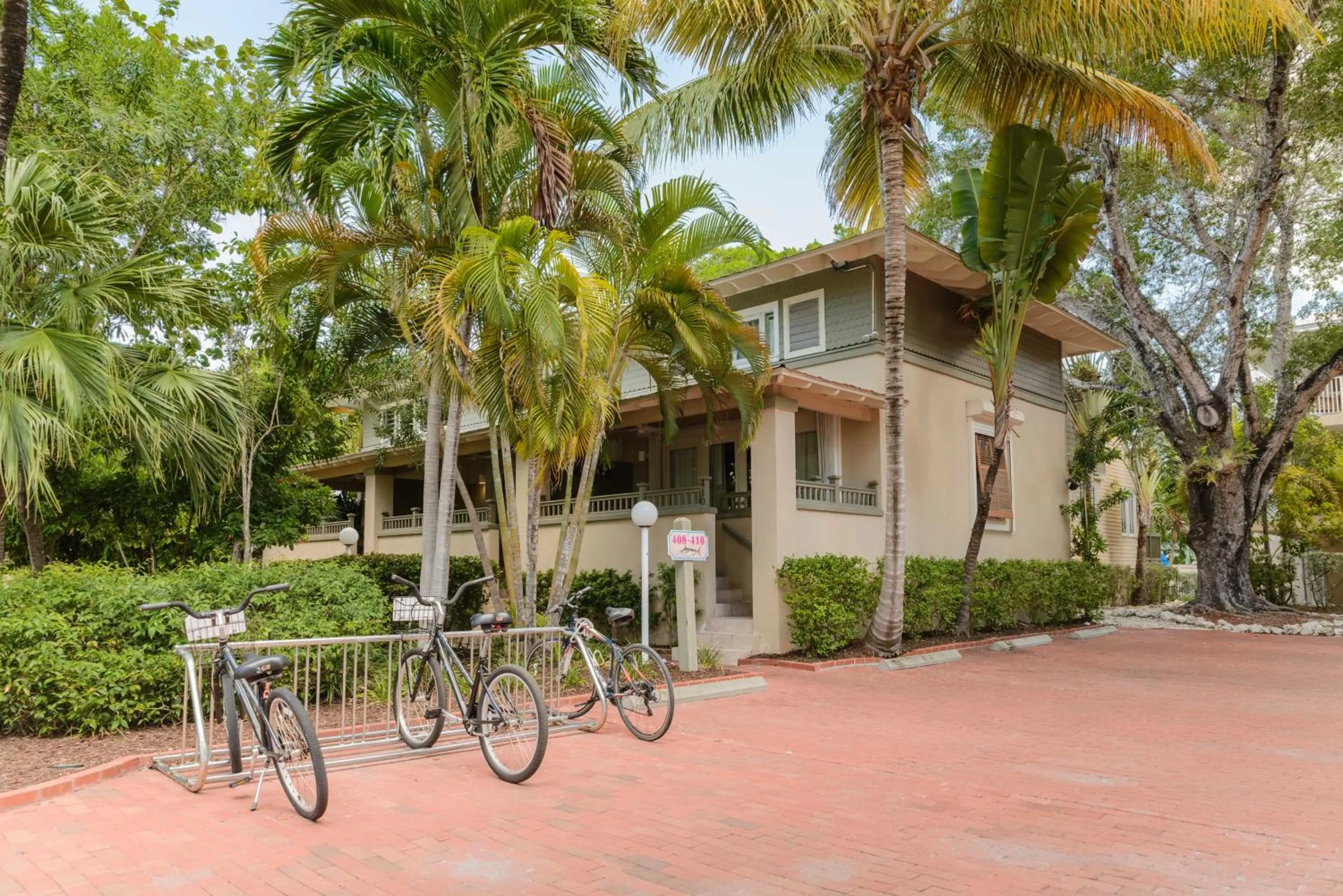 Property building in Coconut Mallory Resort and Marina