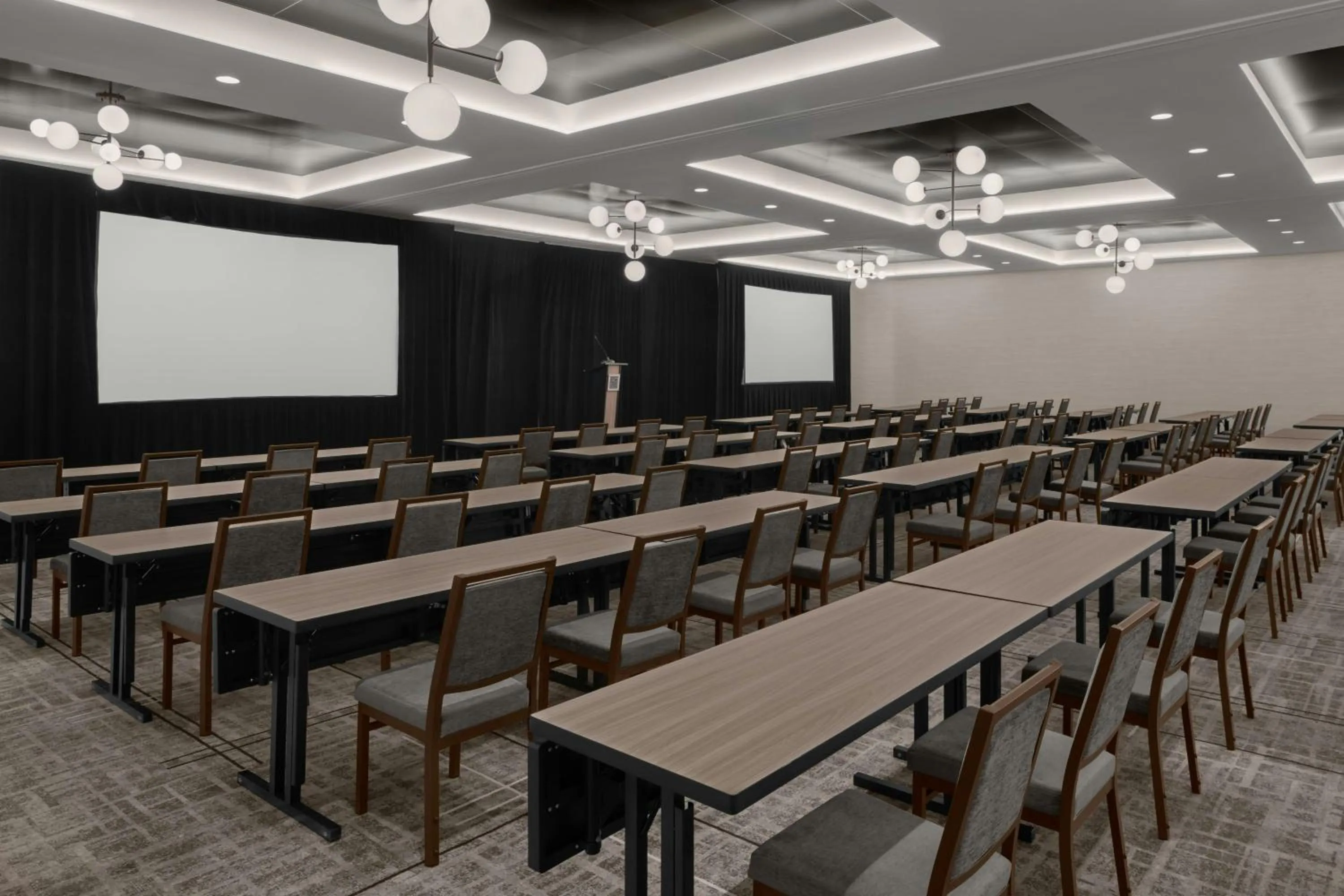 Meeting/conference room in AC Hotel Arlington National Landing