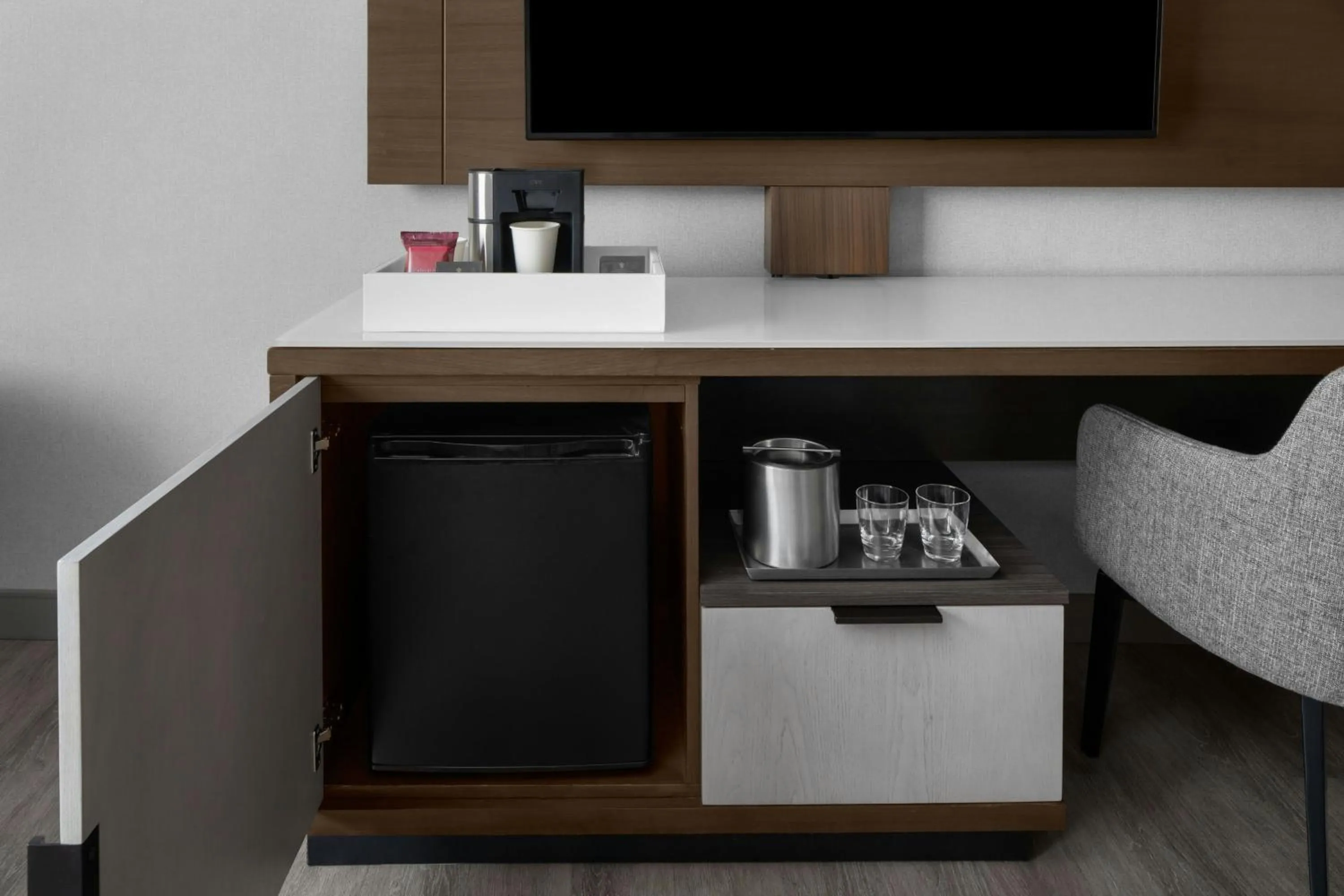 Photo of the whole room in AC Hotel Arlington National Landing