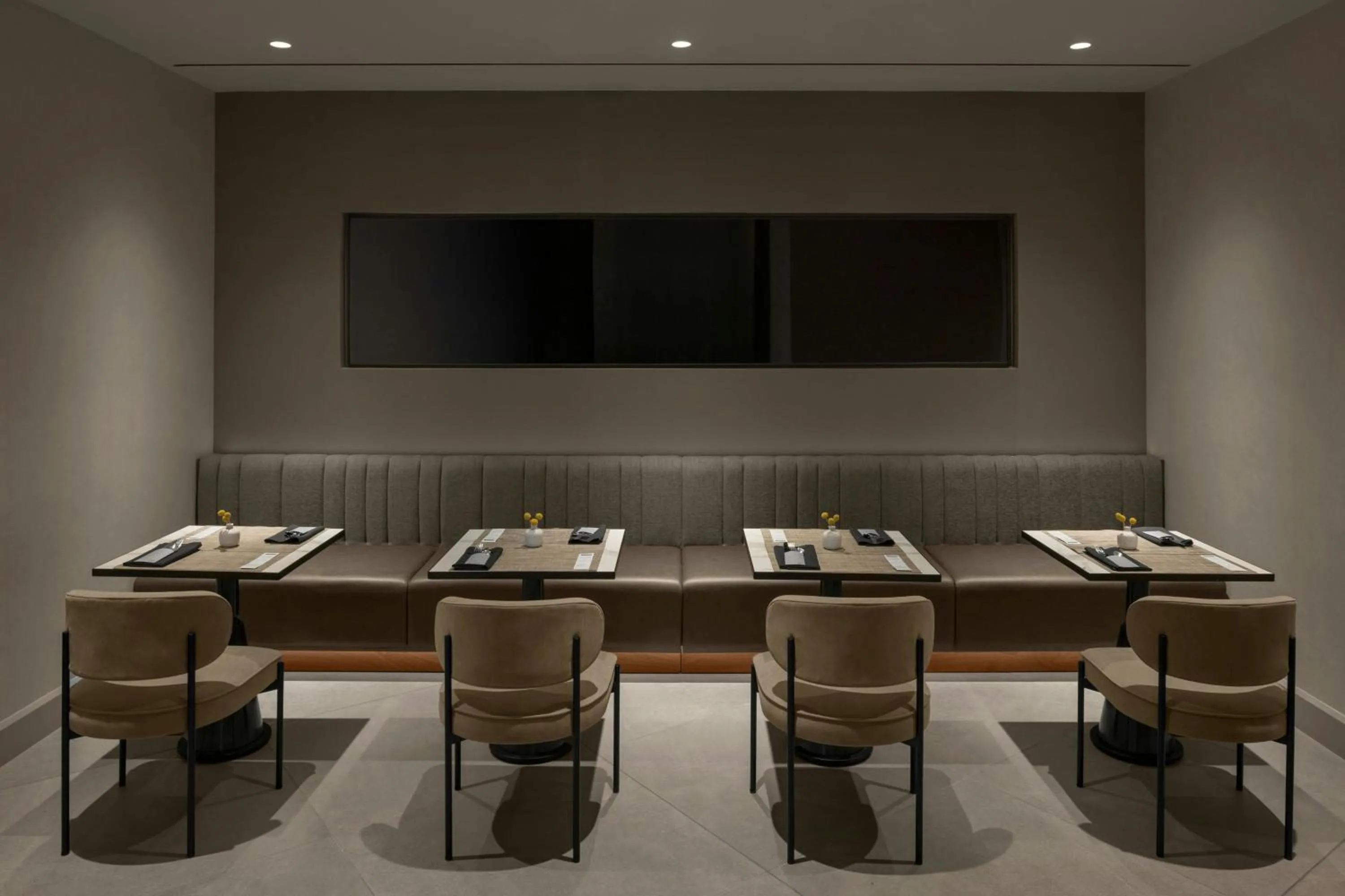 Kitchen or kitchenette in AC Hotel Arlington National Landing