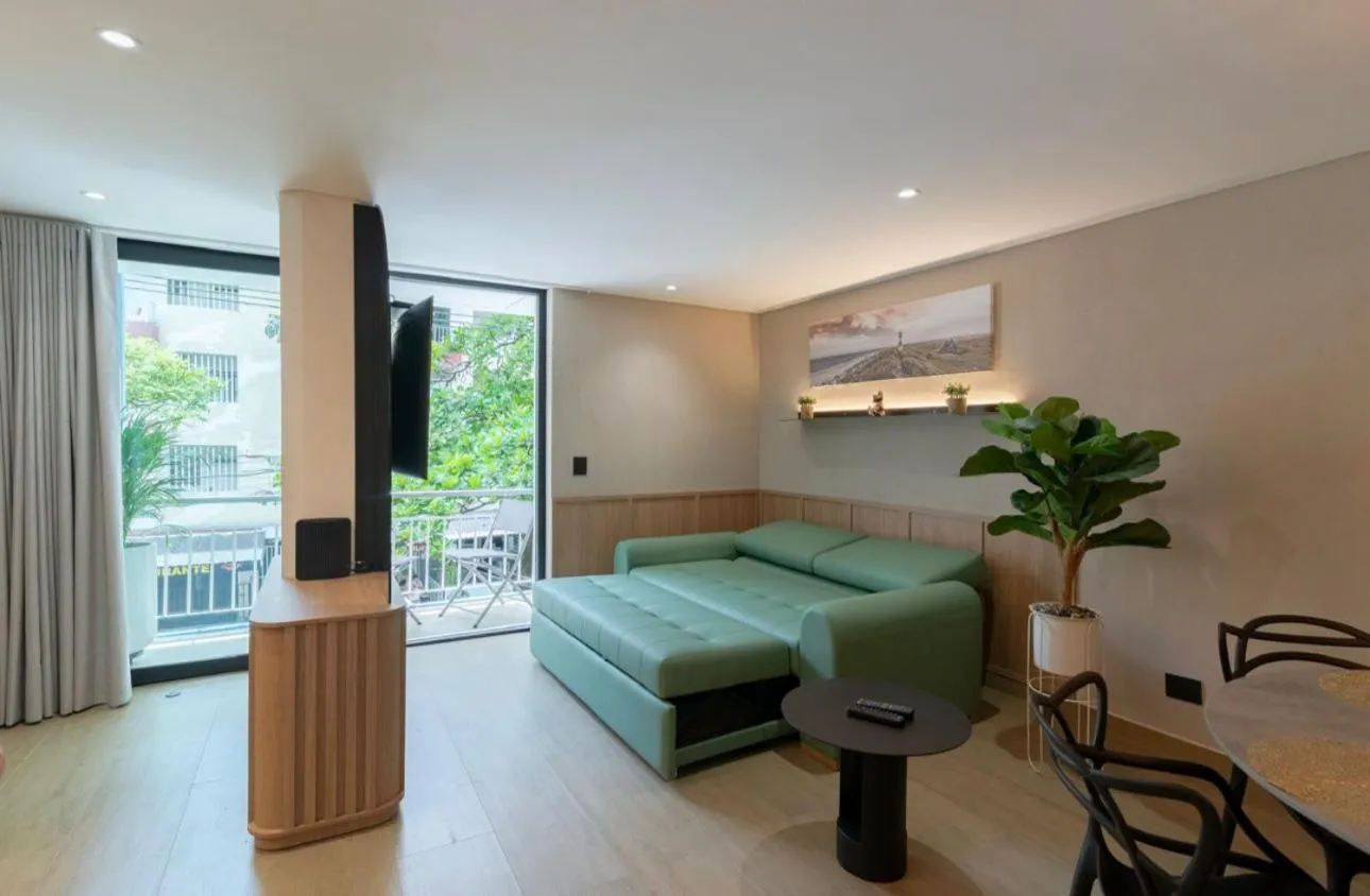 Two-Bedroom Apartment with Balcony in Obo Hotel