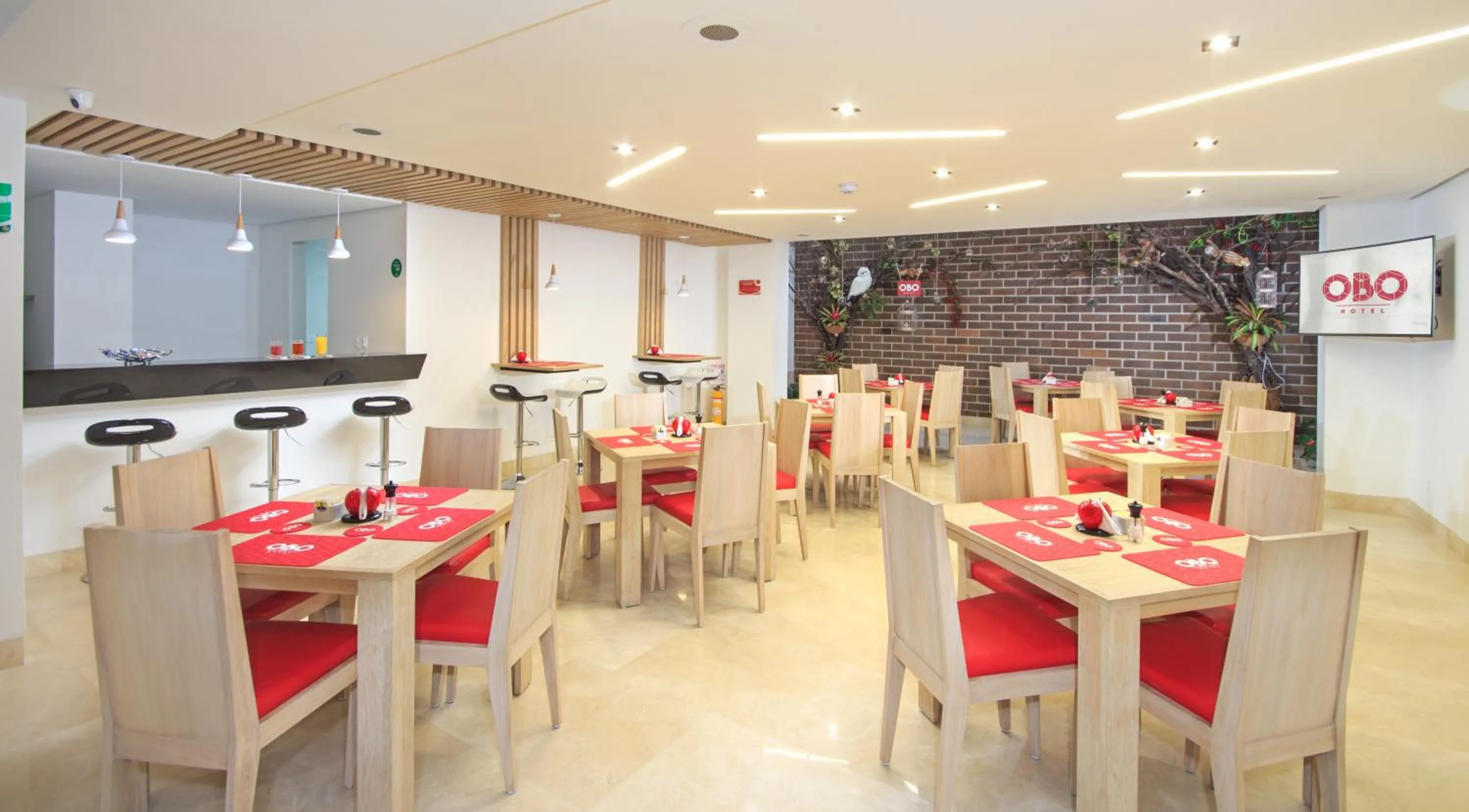 Restaurant/places to eat in Obo Hotel