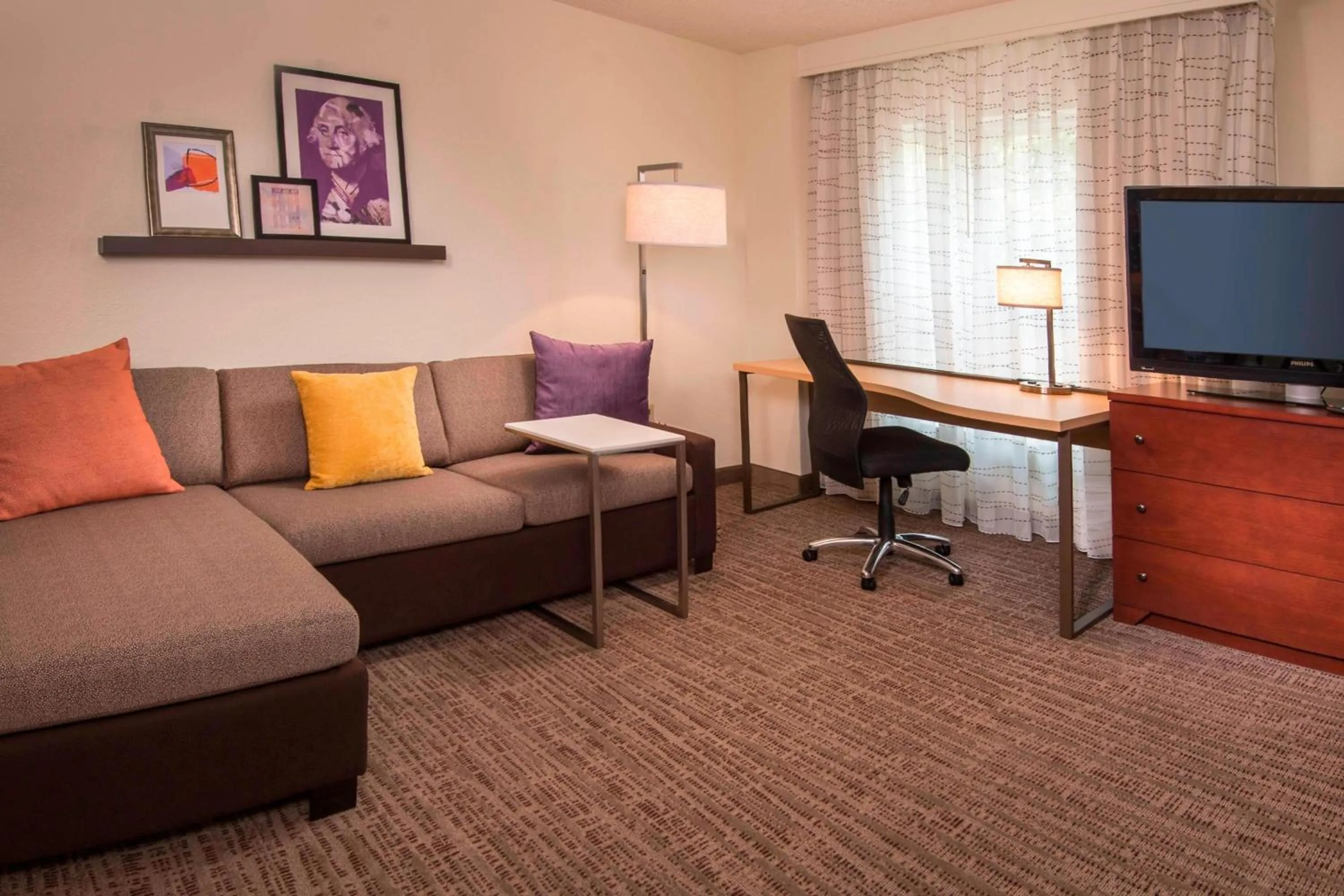 Living room in Residence Inn Alexandria Old Town/Duke Street