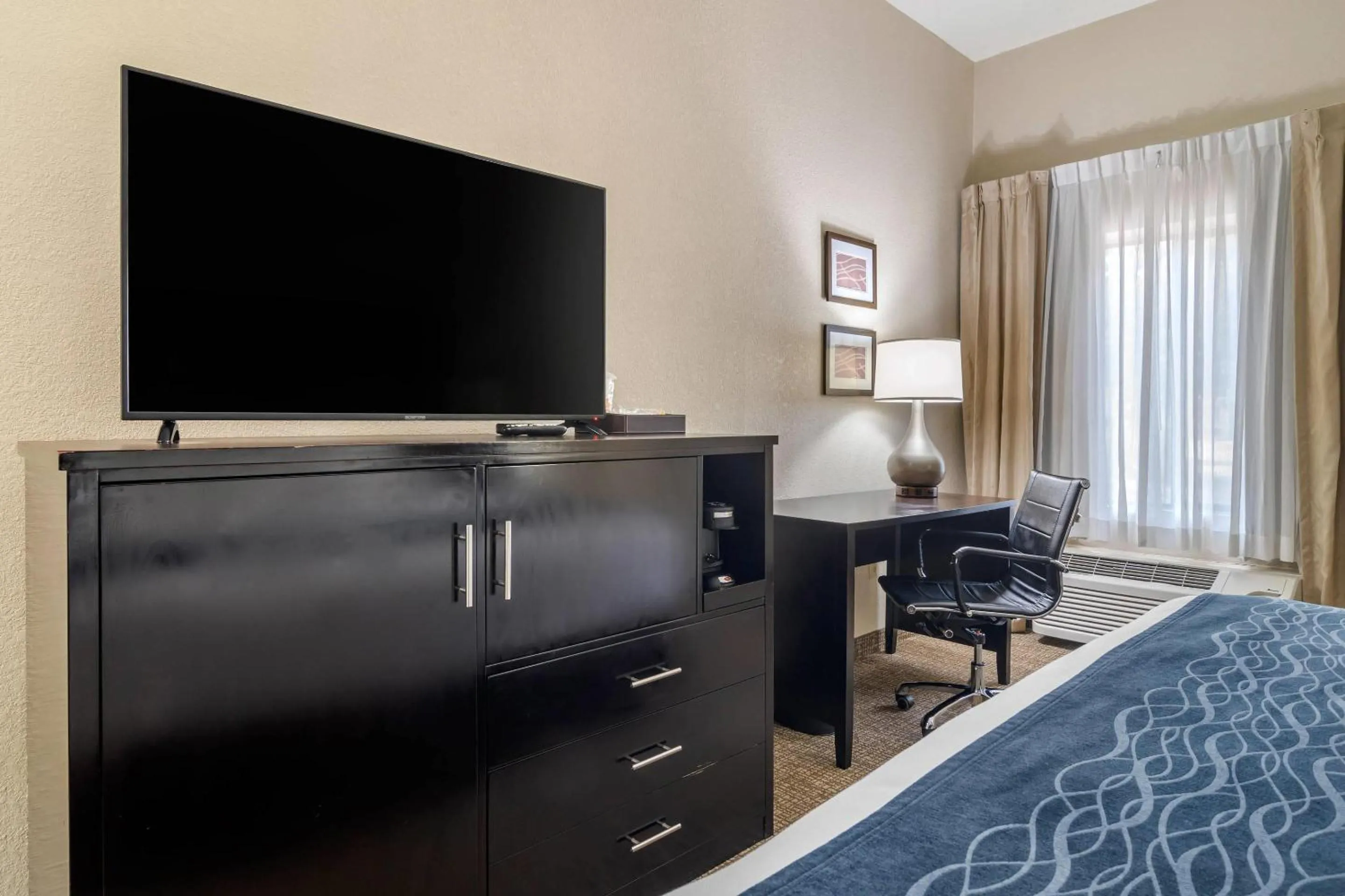 Bedroom, Bed in Comfort Inn & Suites Atlanta-Smyrna