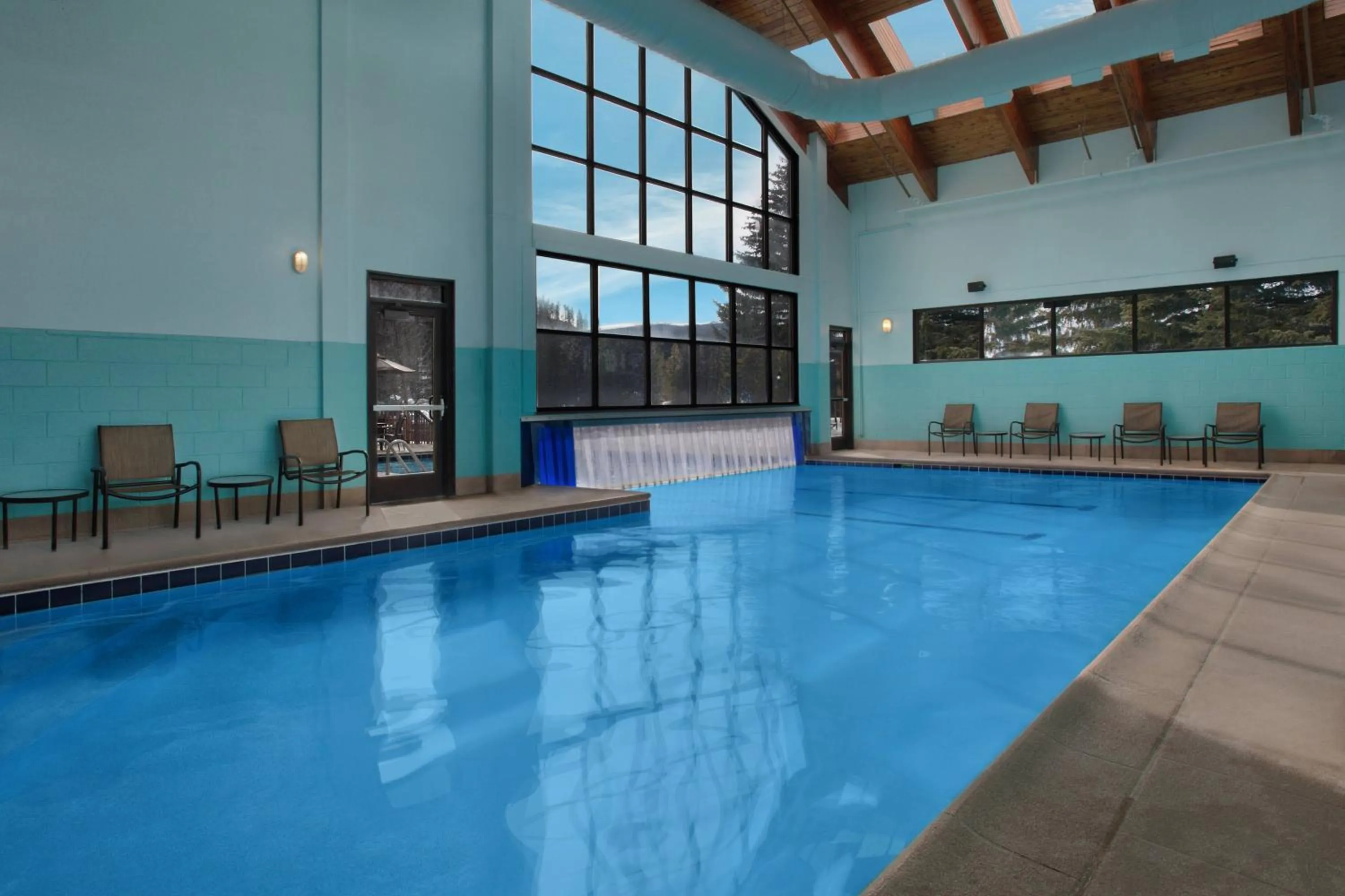 Swimming pool in Marriott's StreamSide Douglas at Vail