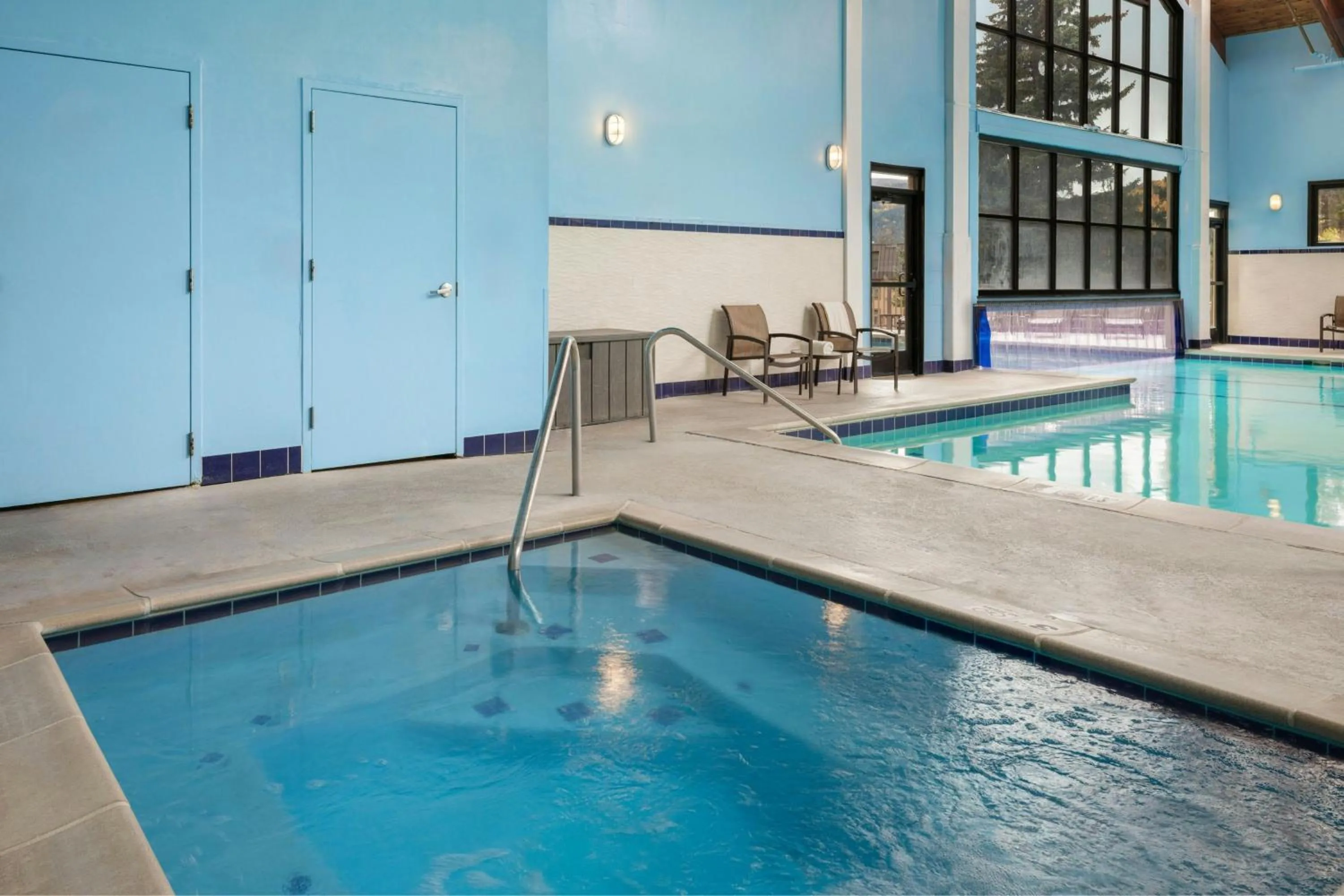 Swimming pool in Marriott's StreamSide Douglas at Vail