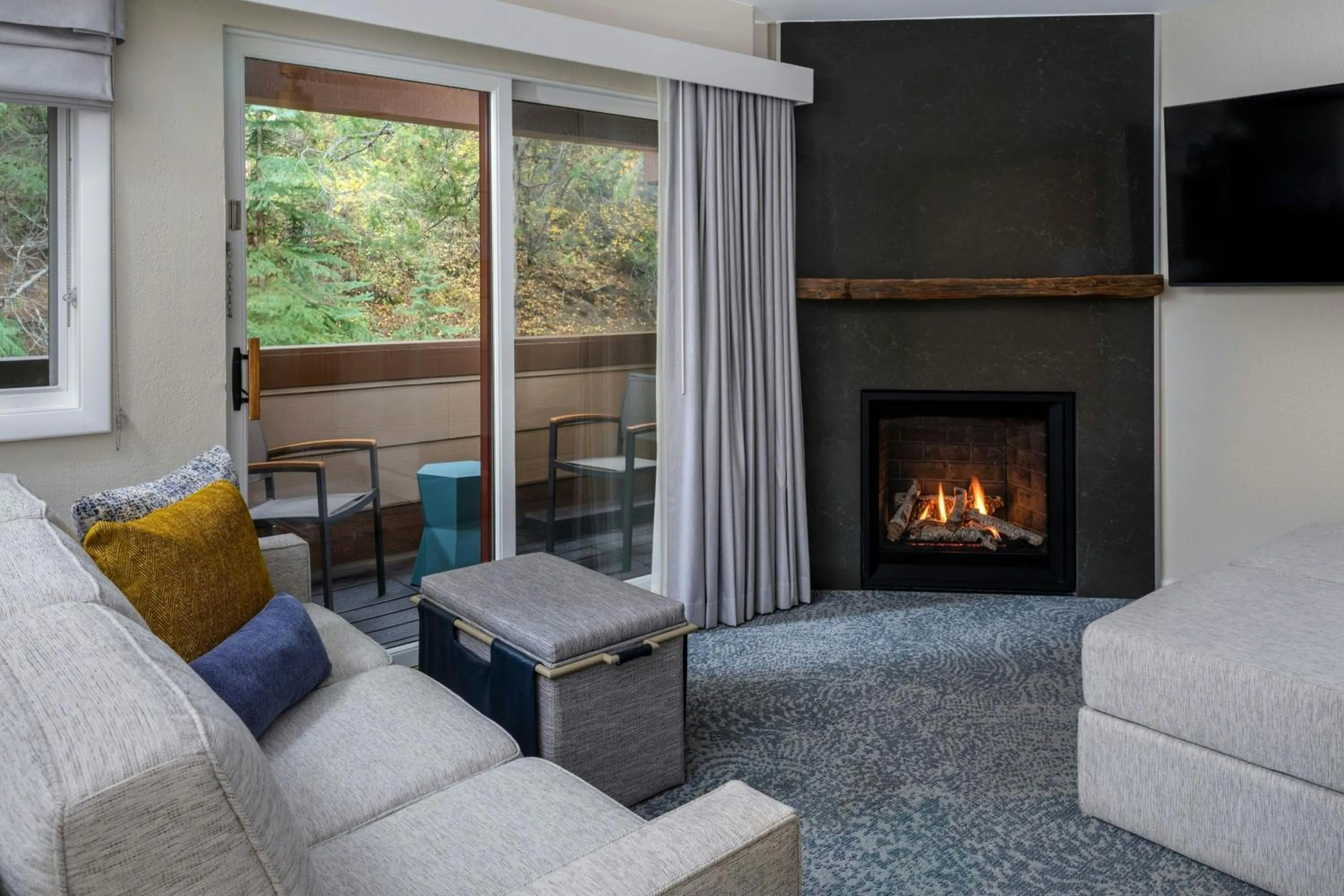 Living room in Marriott's StreamSide Birch at Vail