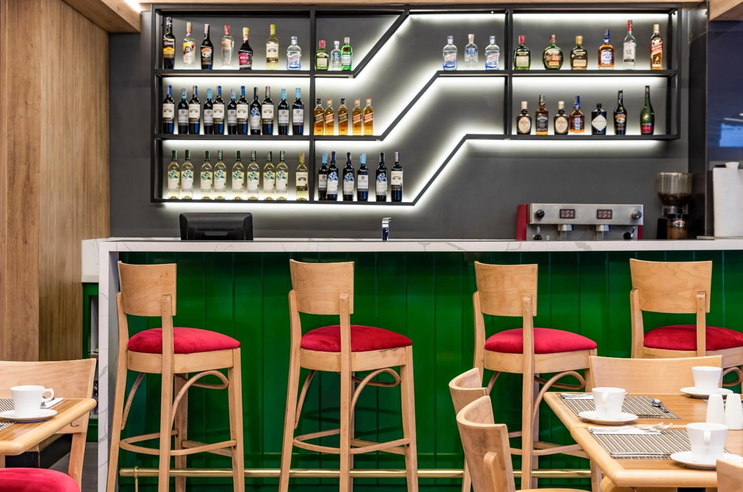 Lounge or bar in One Sixteen Hotel