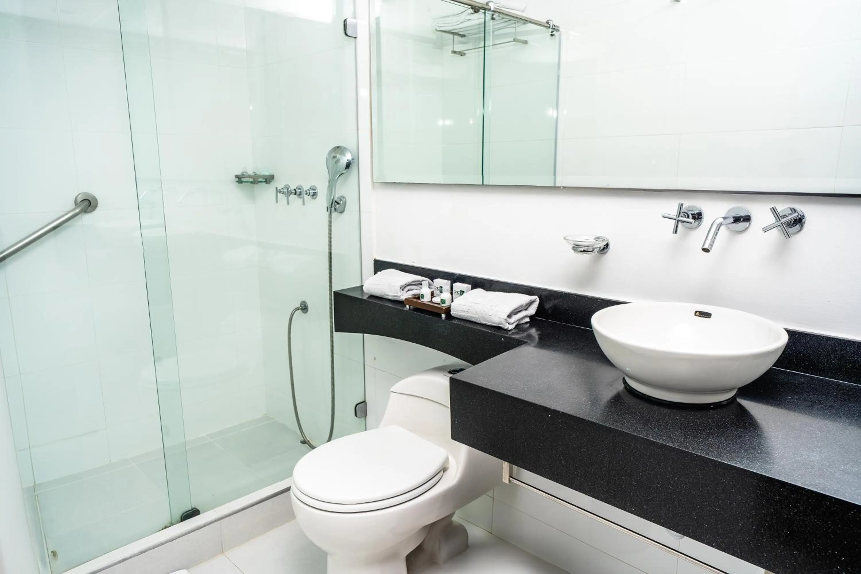 Bathroom in One Sixteen Hotel