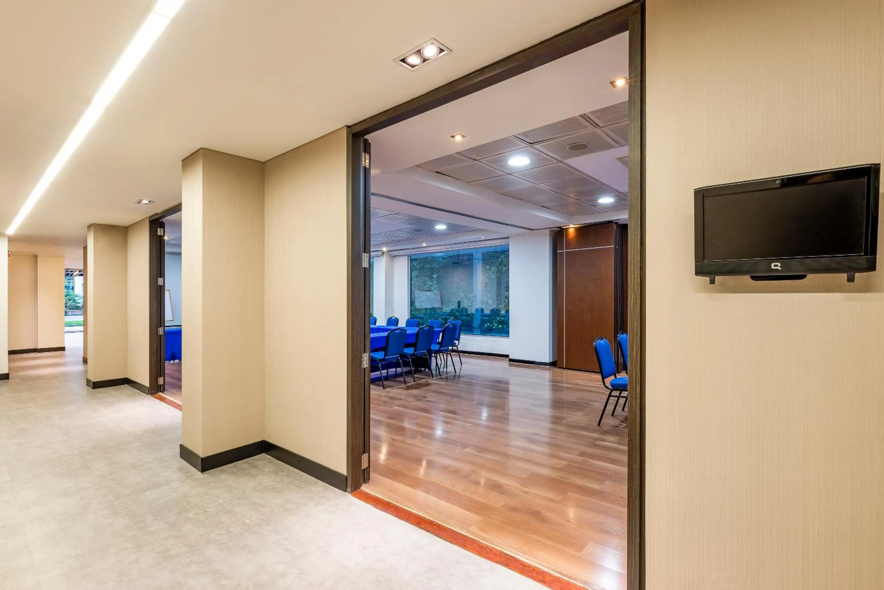 Meeting/conference room in One Sixteen Hotel