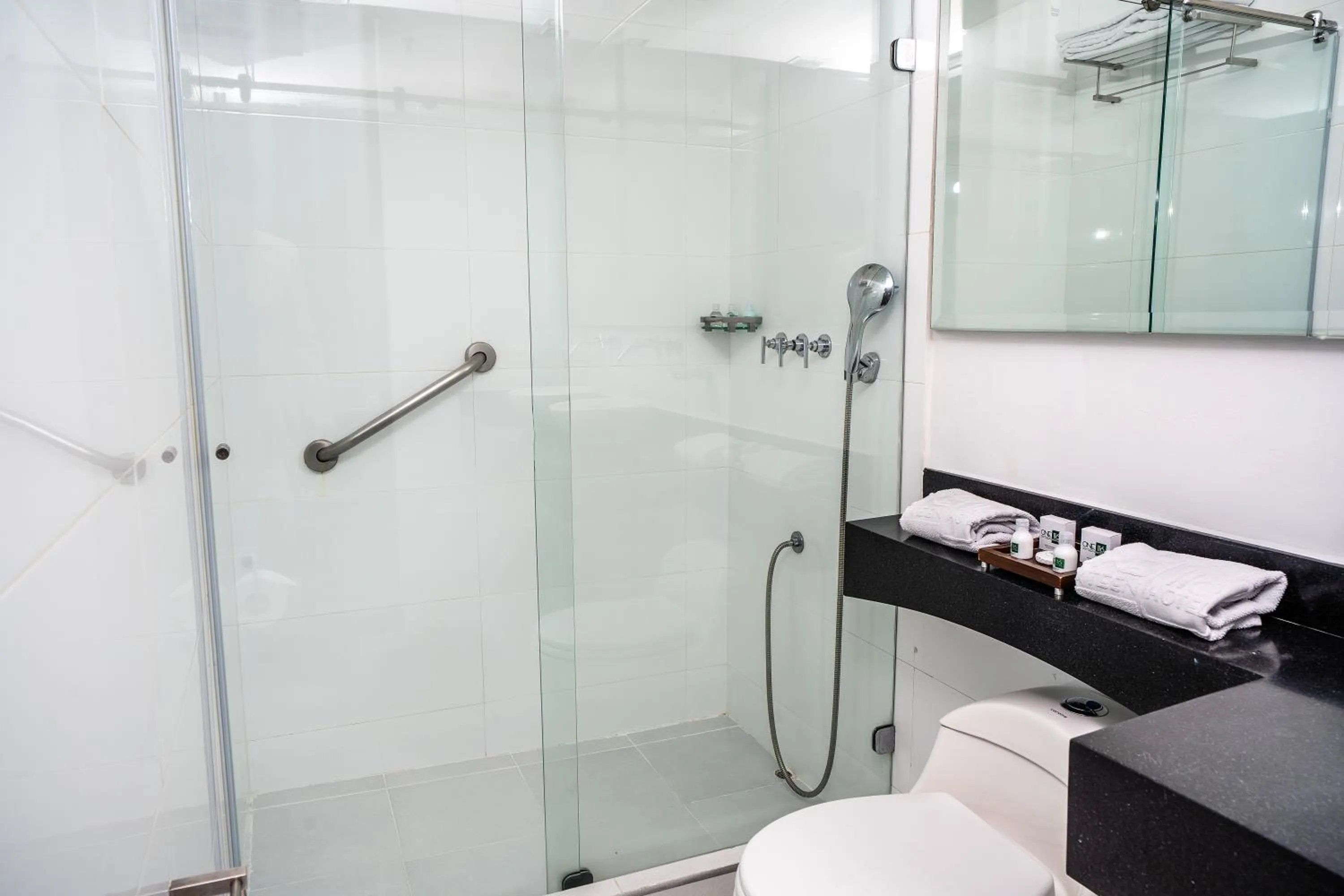 Bathroom in One Sixteen Hotel