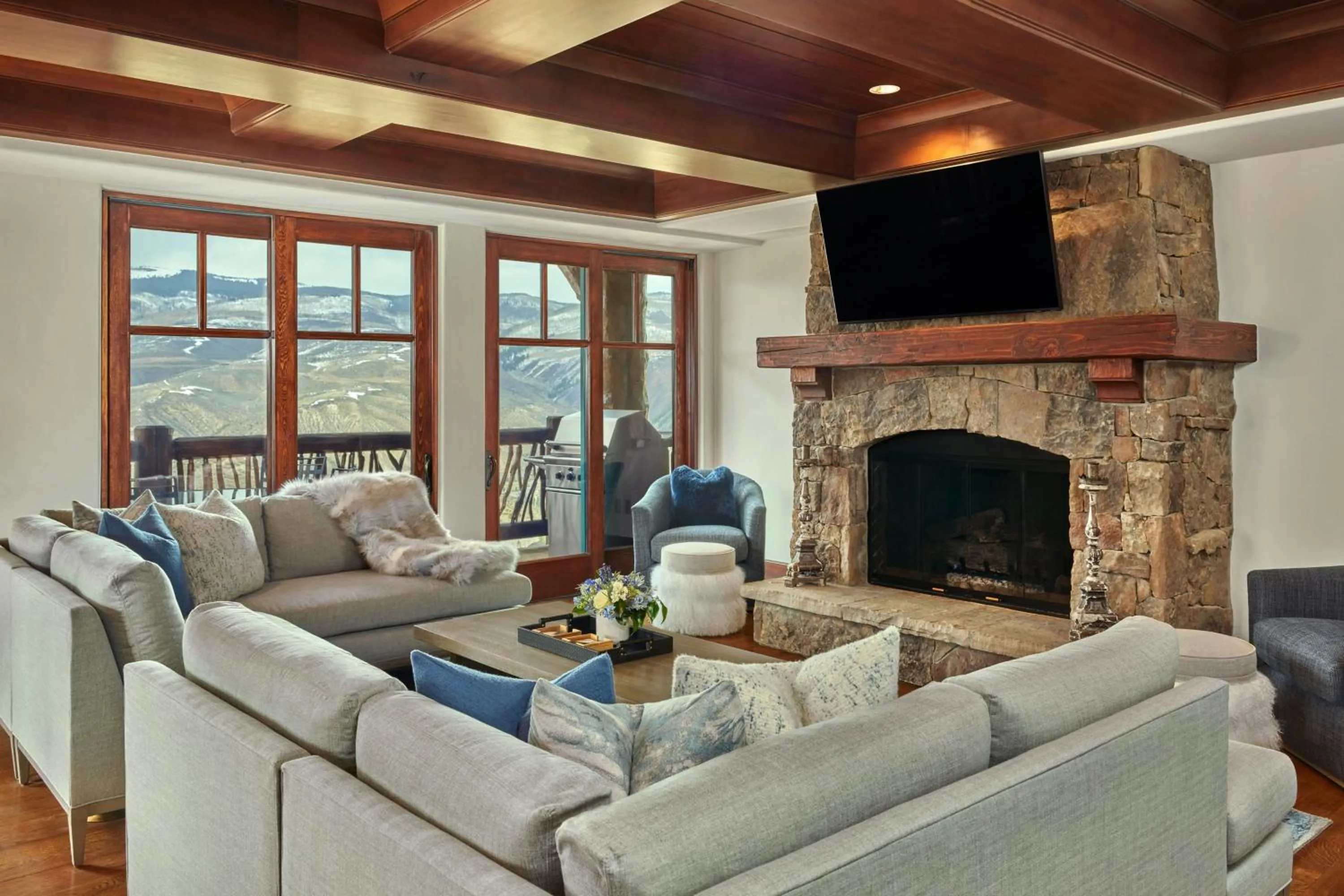 Living room in The Ritz-Carlton, Bachelor Gulch