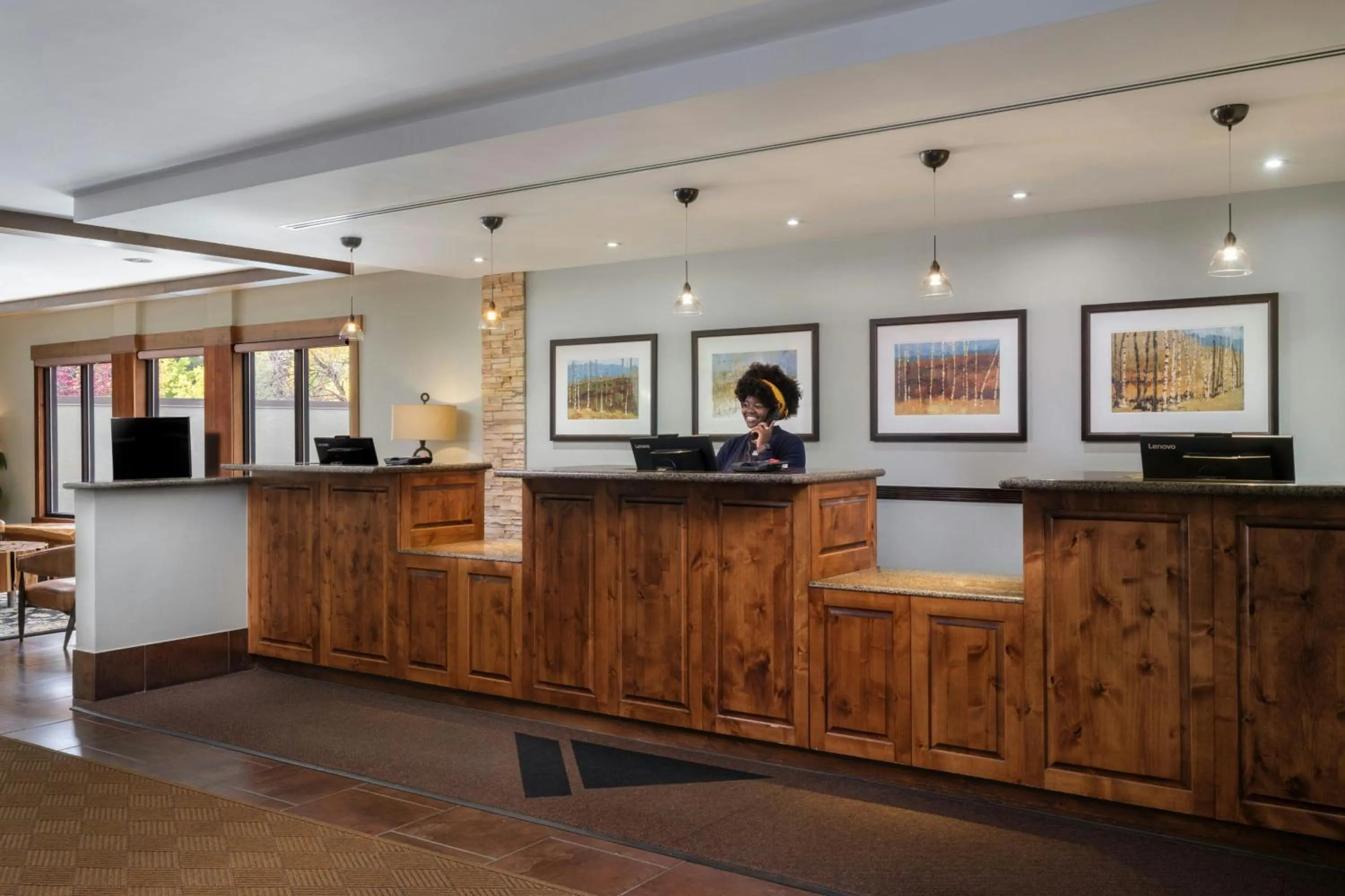 Lobby or reception in Marriott's StreamSide Evergreen at Vail