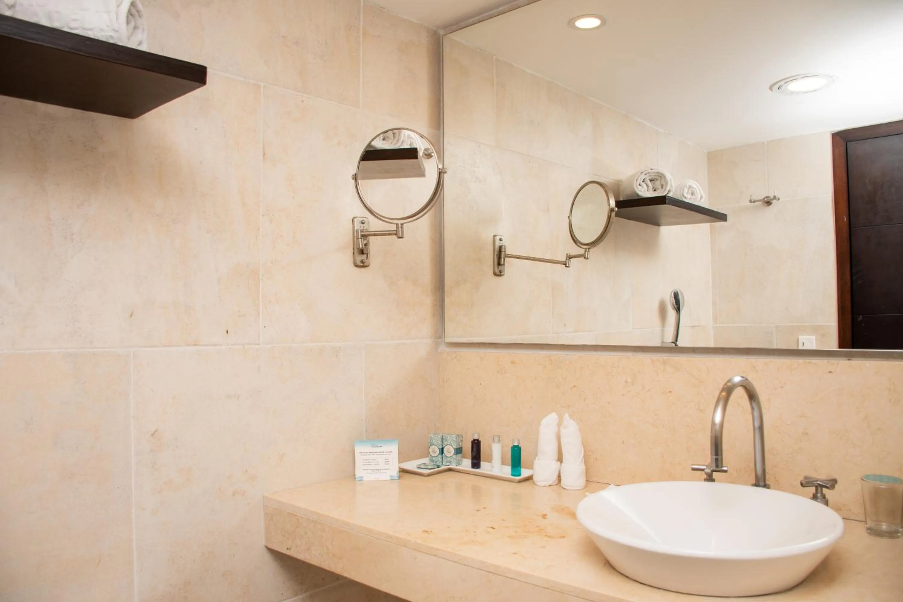 Bathroom in Hotel Capilla del Mar
