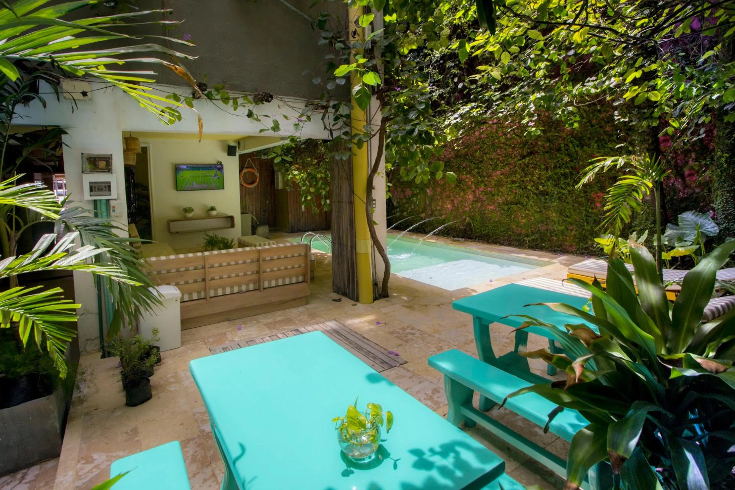 Swimming pool in Hotel Barahona Cartagena