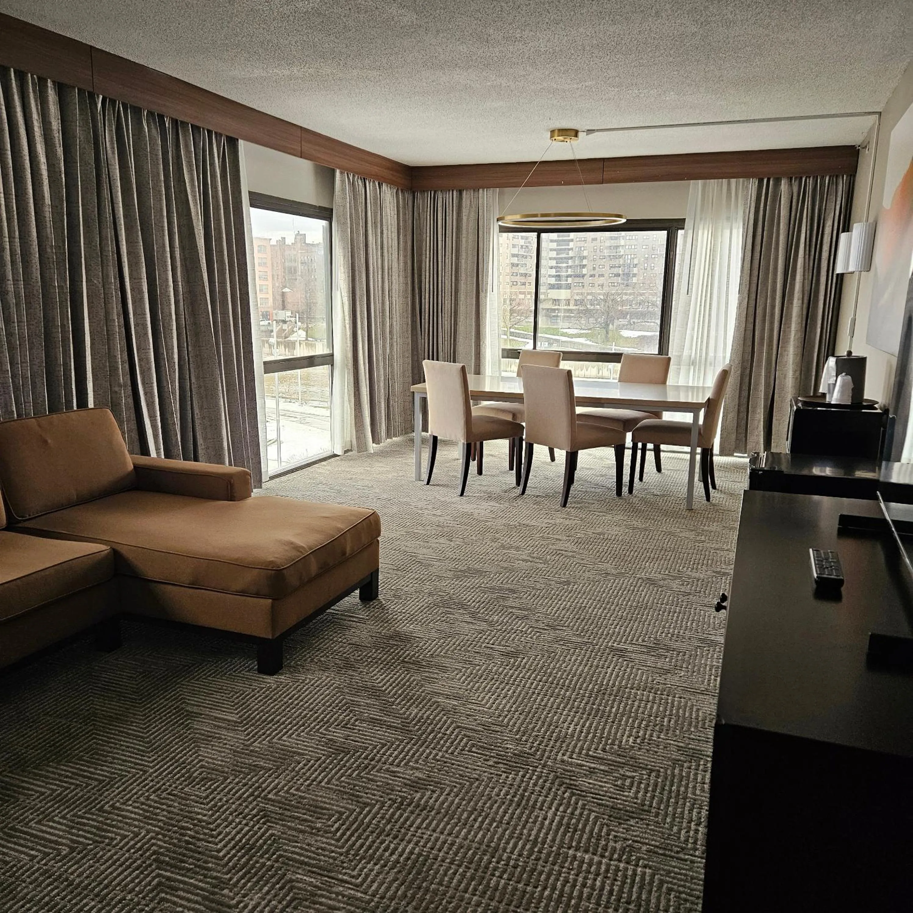 Living room in Wyndham Rochester Downtown