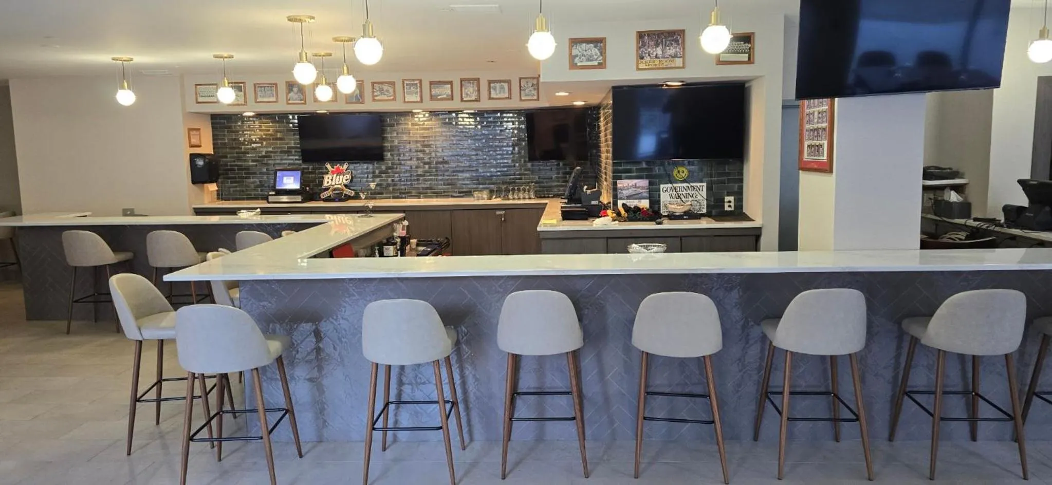 Restaurant/places to eat in Wyndham Rochester Downtown