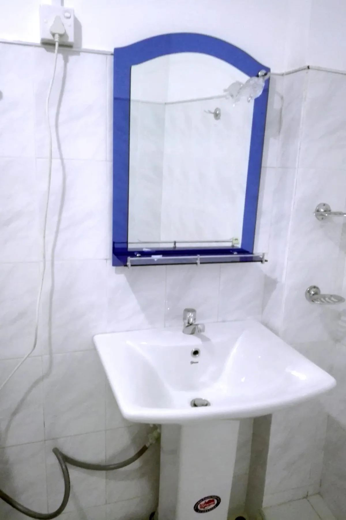 Shower in Elliot Nature Resort