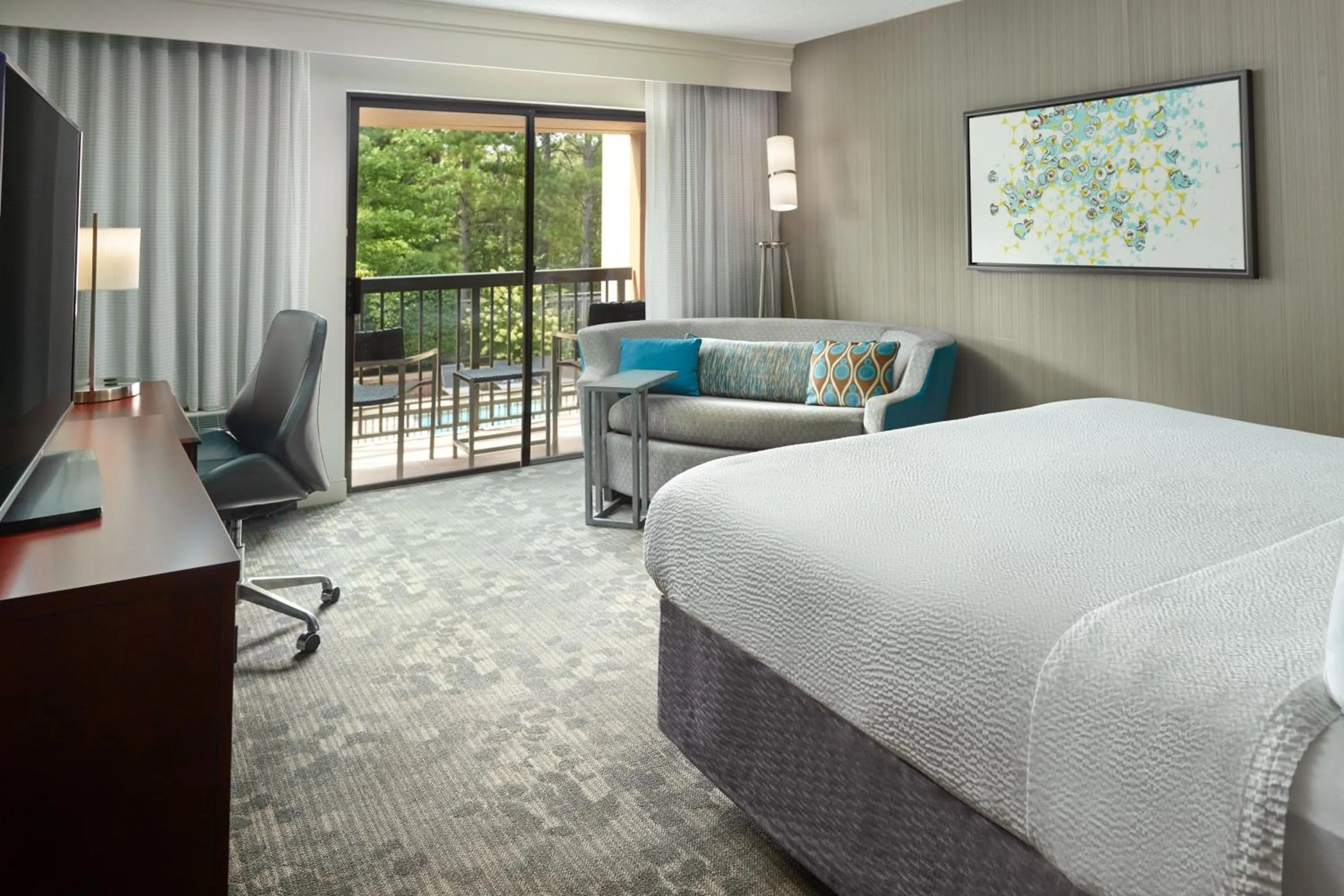 Photo of the whole room, Bed in Courtyard by Marriott Atlanta Alpharetta