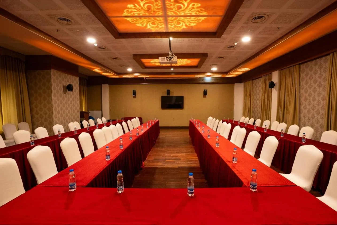 Banquet/Function facilities in Southern Star,Davangere