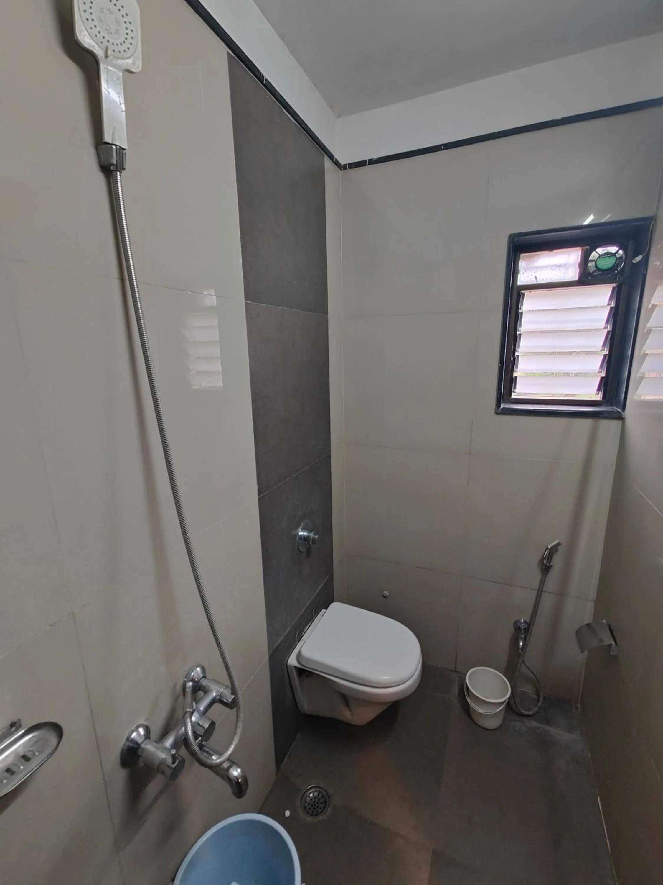 Bathroom in Hotel Midtown Inn