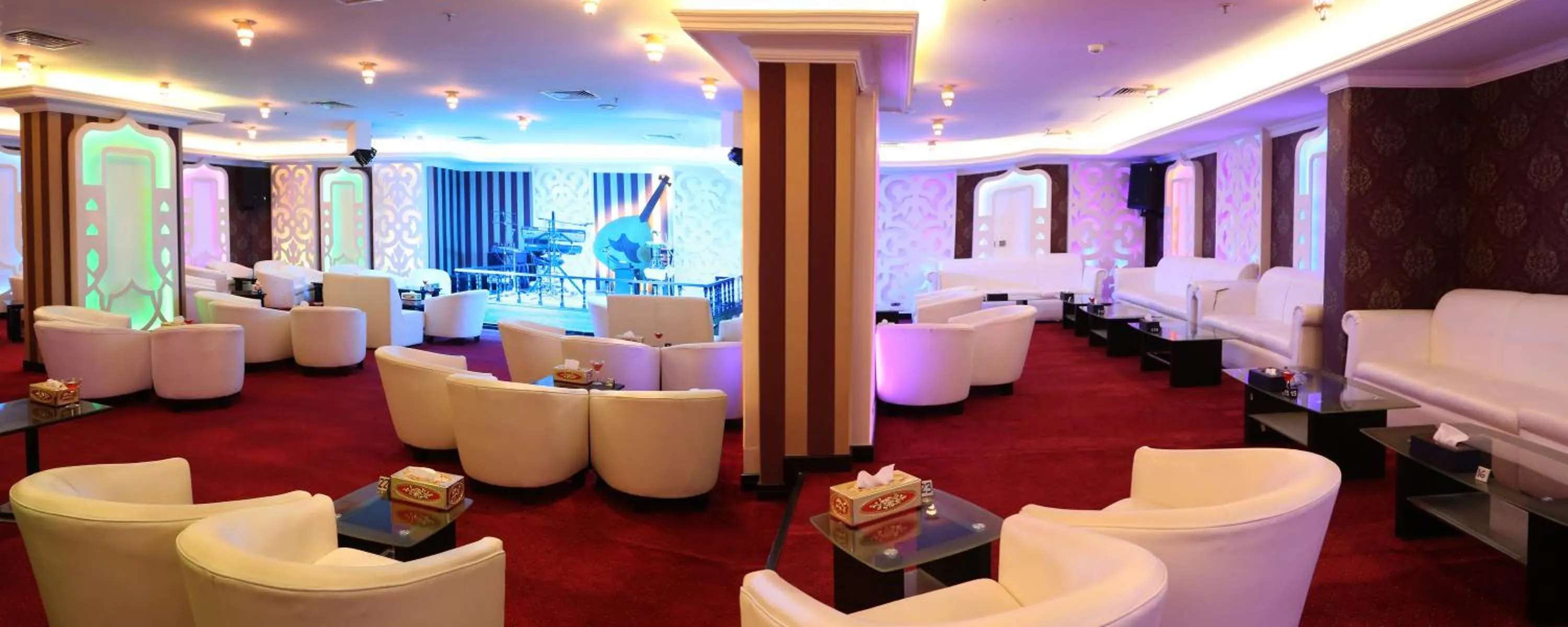 Lounge or bar in Monroe Hotel & Suites